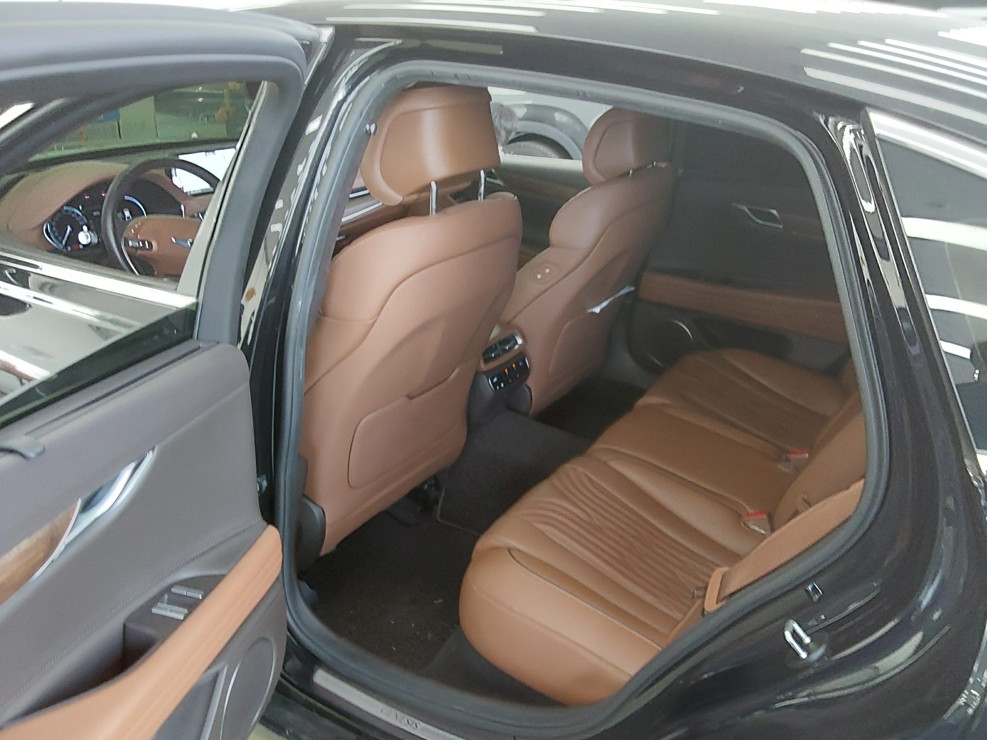 2022 - genesis g80
