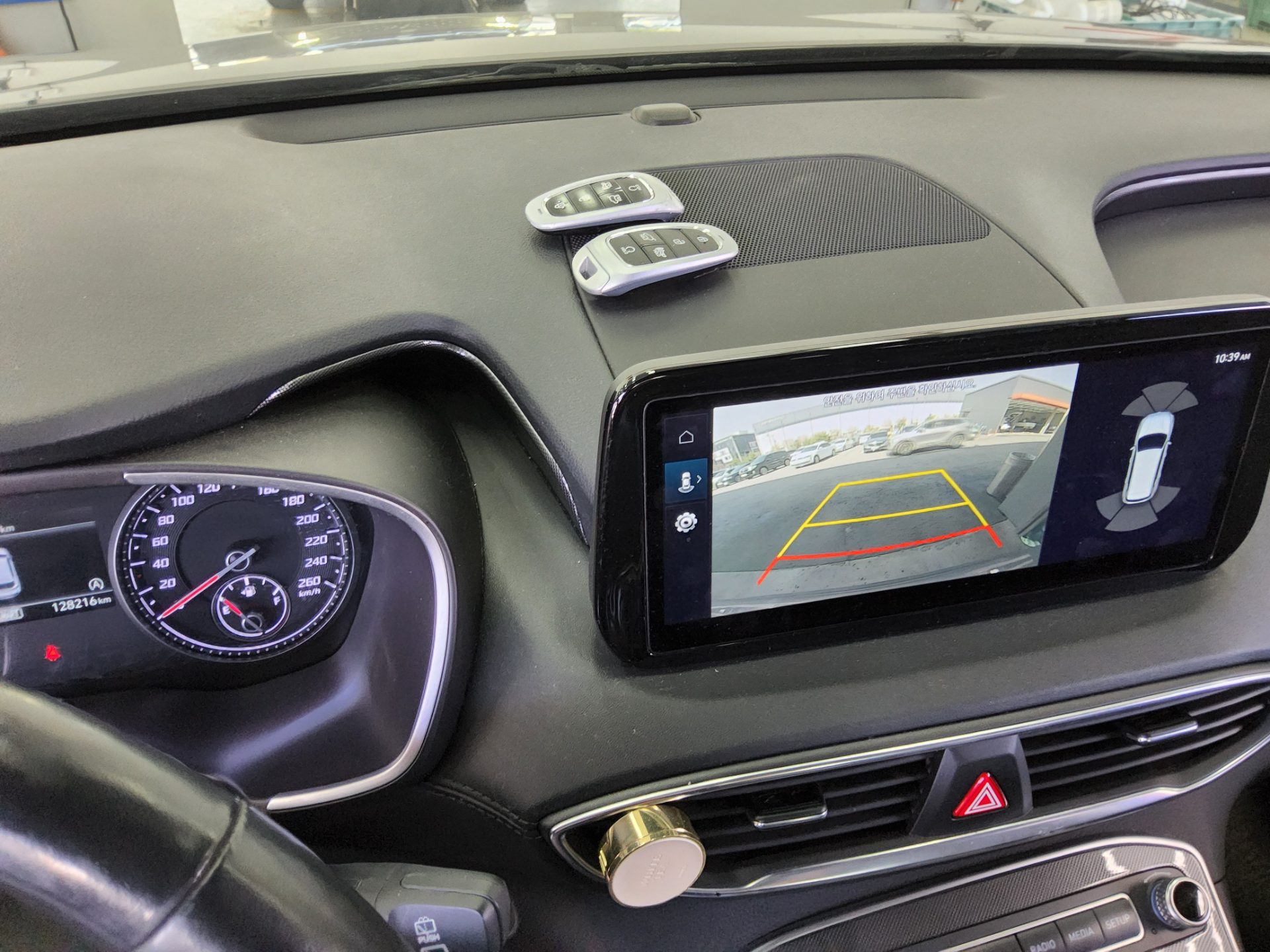 Hyundai Santa Fe 2021 - Image 16