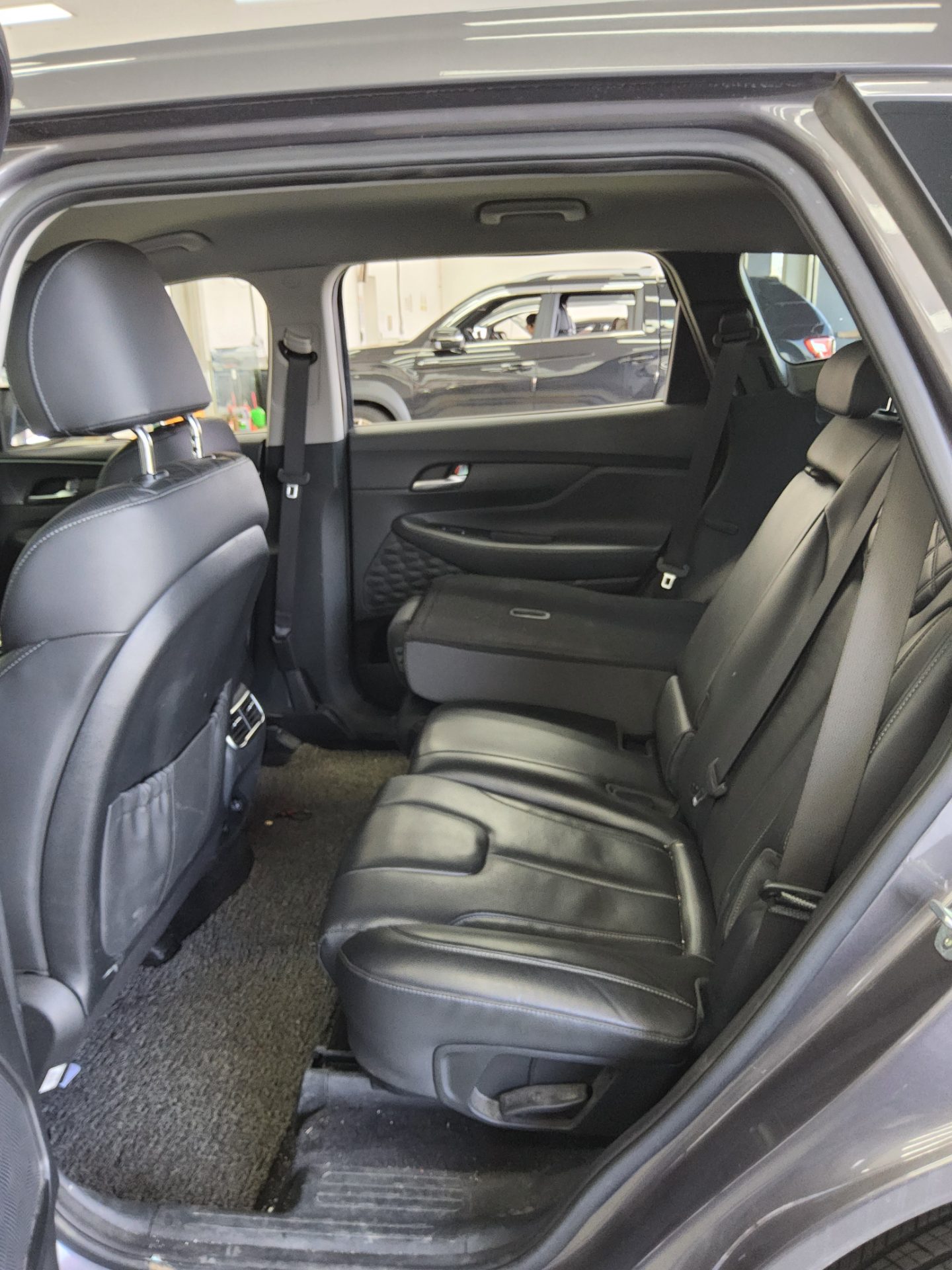 Hyundai Santa Fe 2021 - Image 11