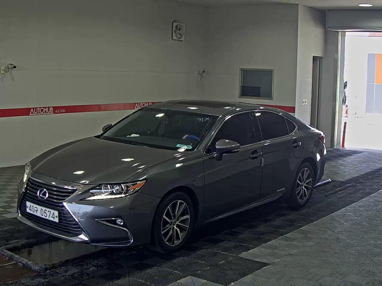 Lexus ES