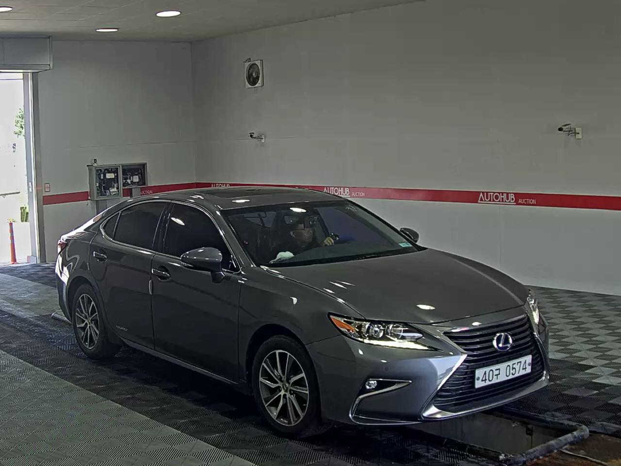 Lexus ES - 2