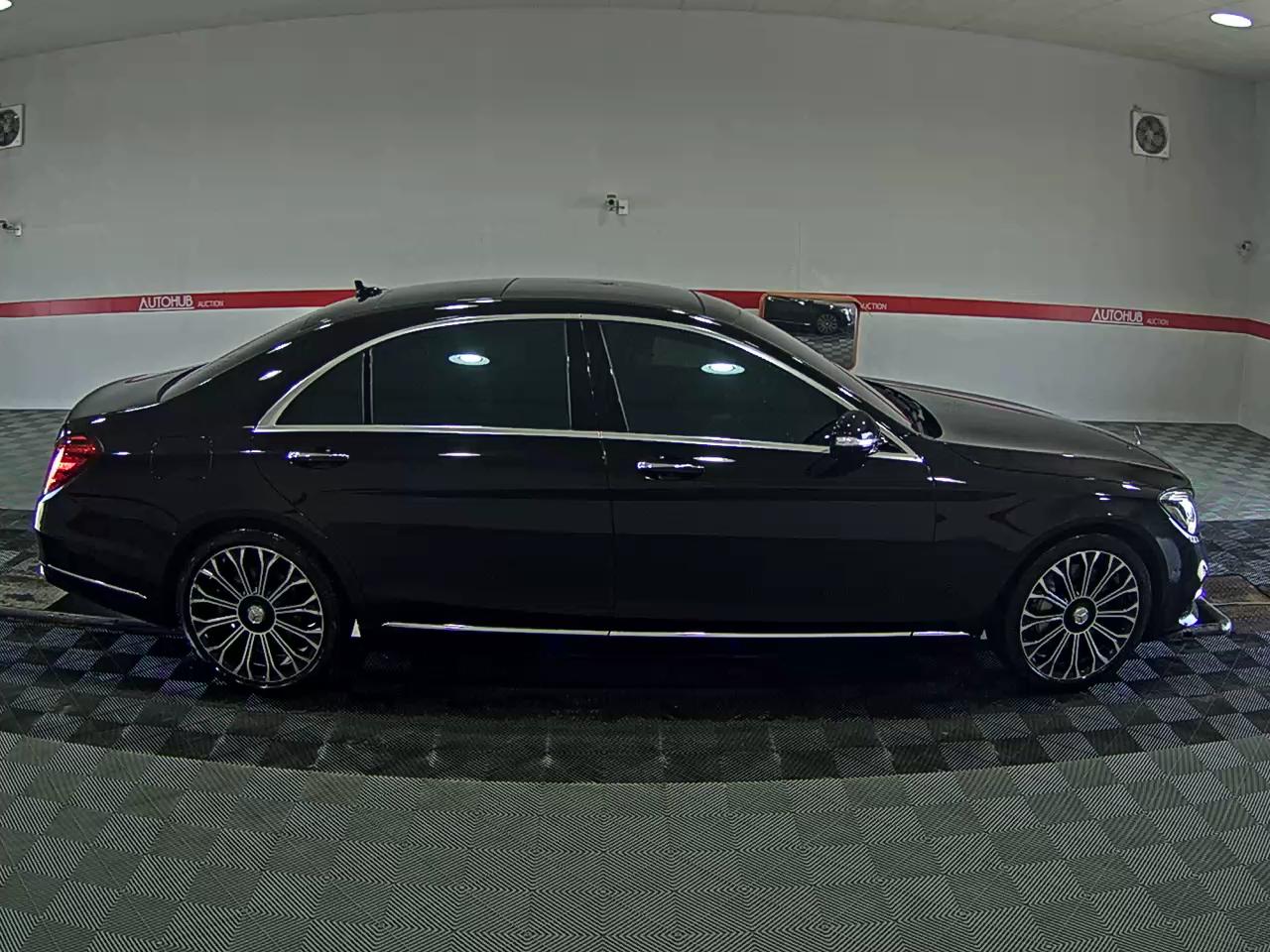 Mercedes-Benz S-Class - 3