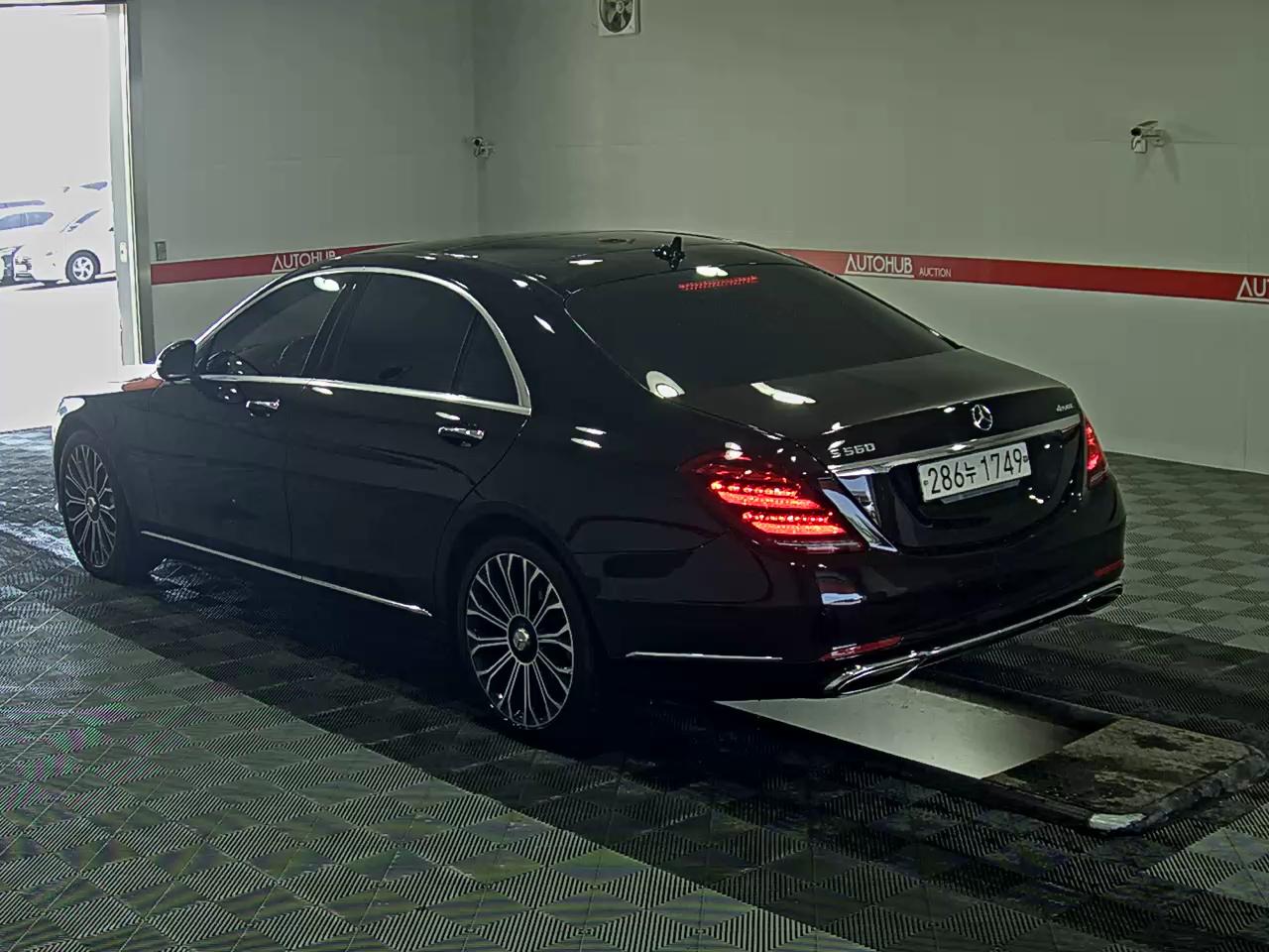 Mercedes-Benz S-Class - 5