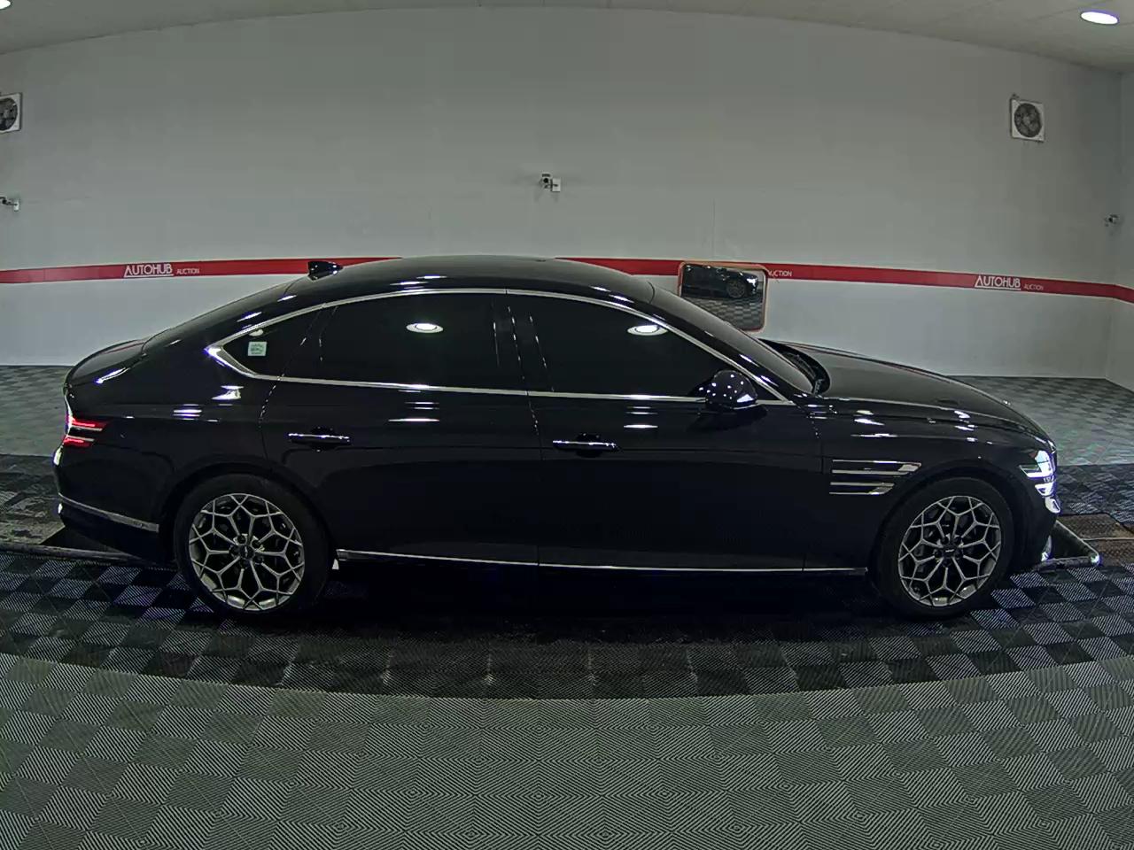 2022 - genesis g80