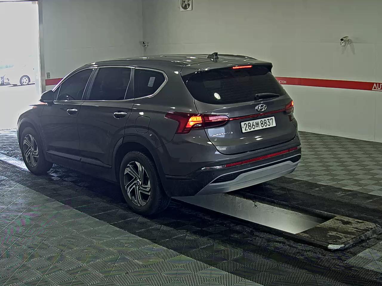 Hyundai Santa Fe 2021 - Image 5