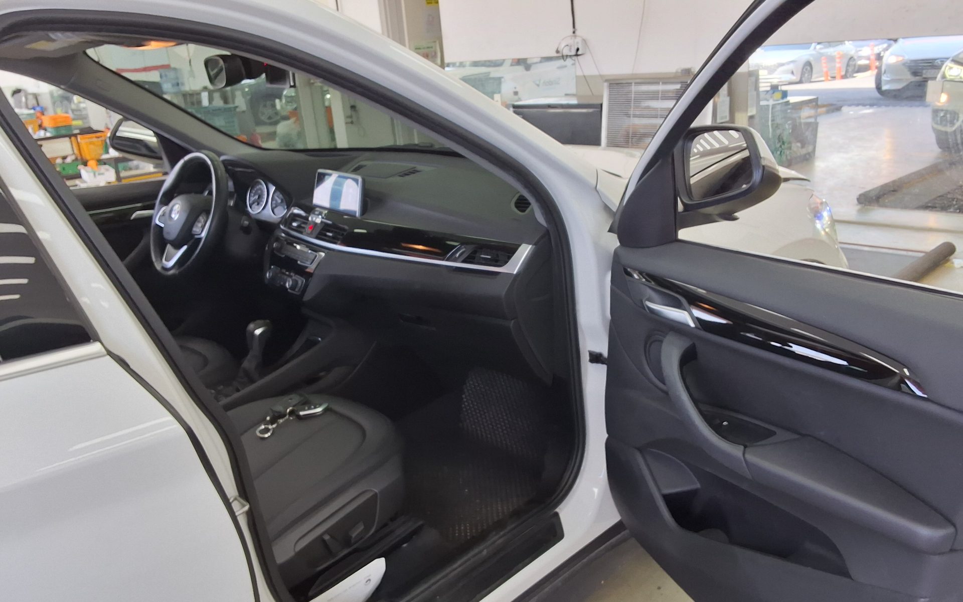 BMW X1 - 13