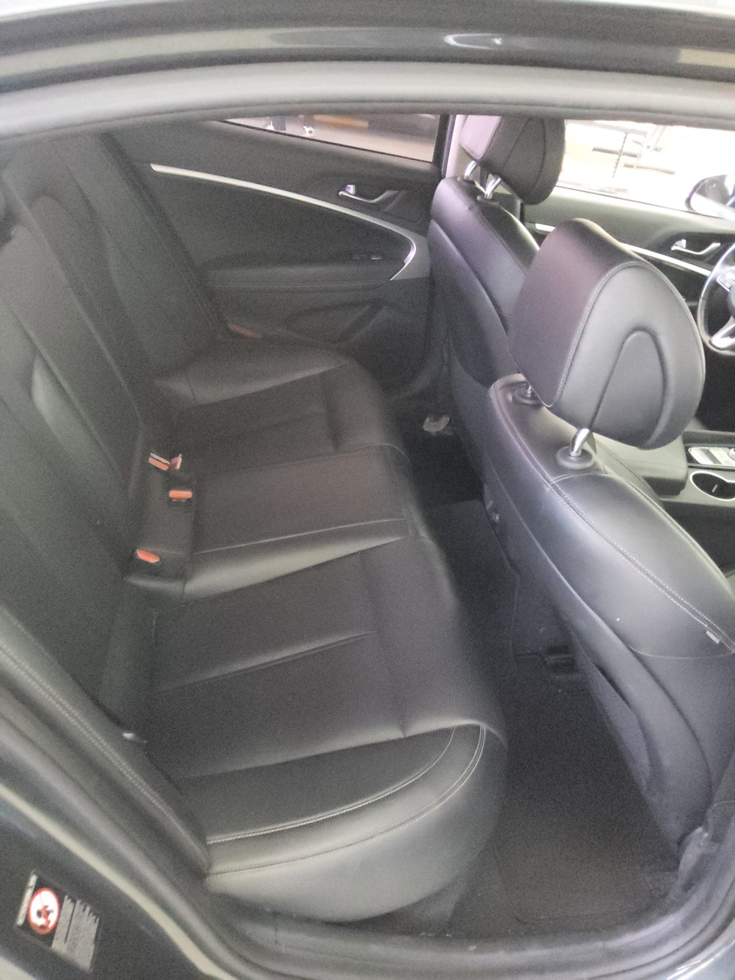 Genesis G70 - 12