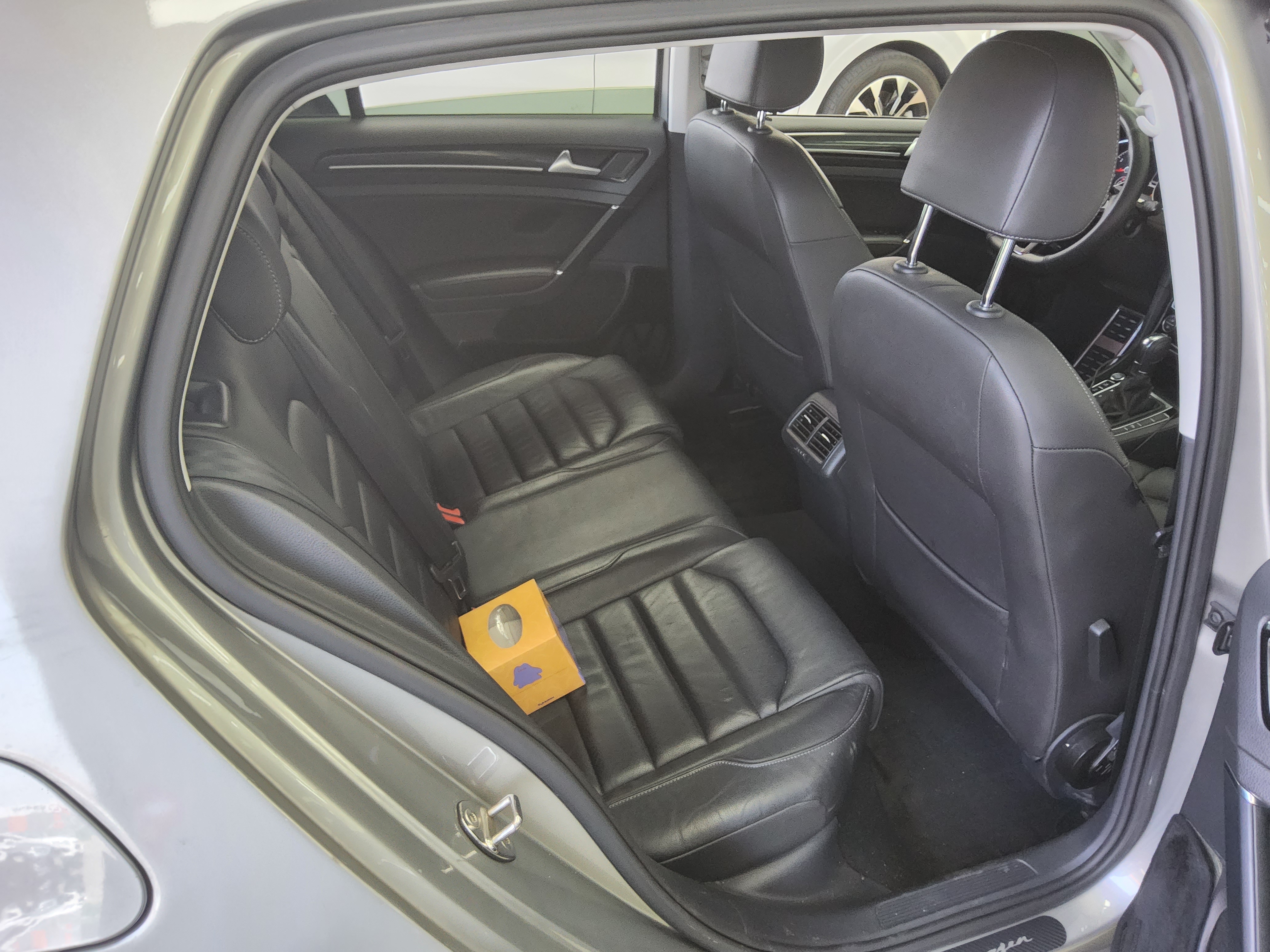 VOLKSWAGEN 골프 - 12
