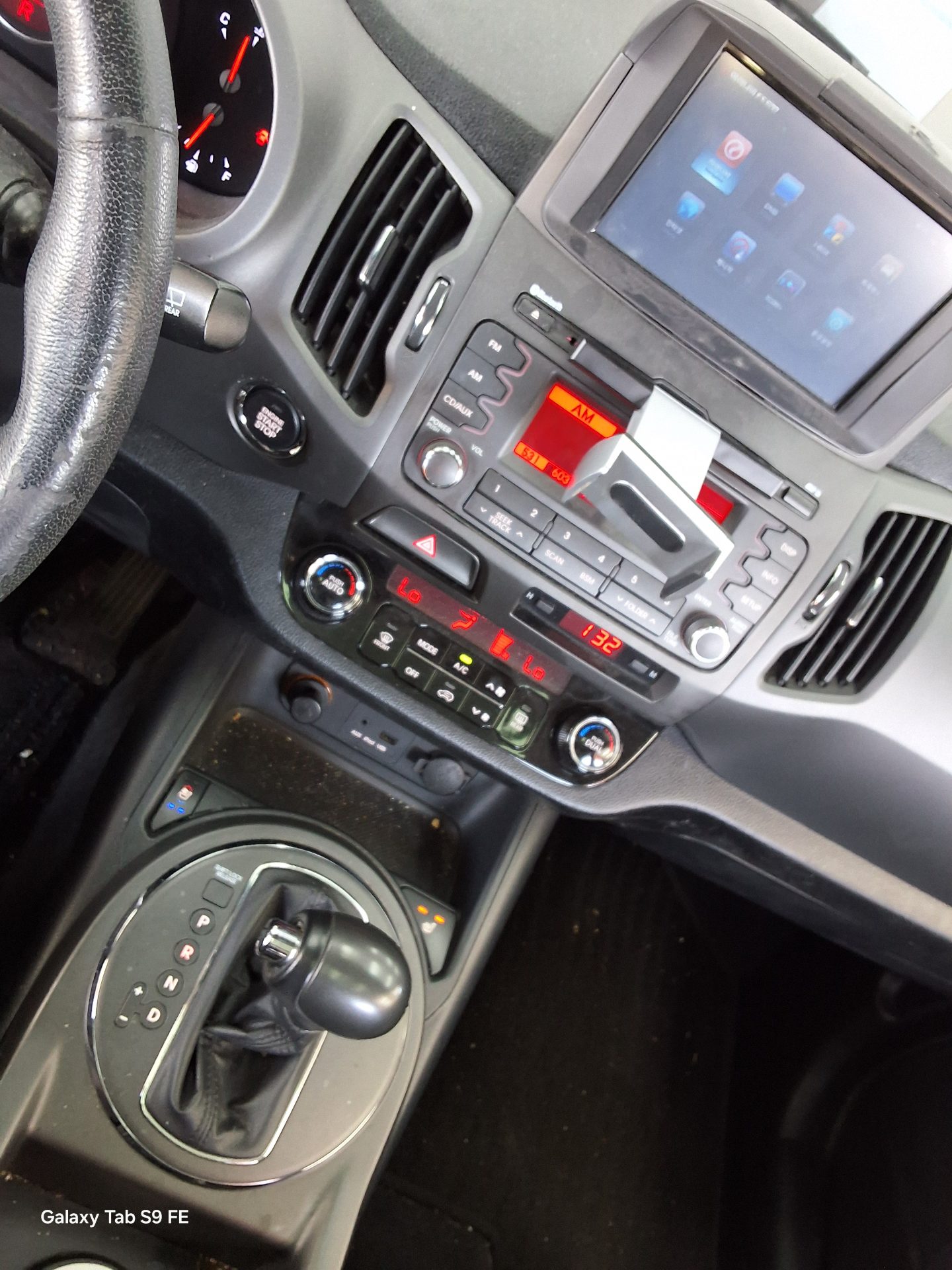 كيا سبورتاج 2012 - صورة 17