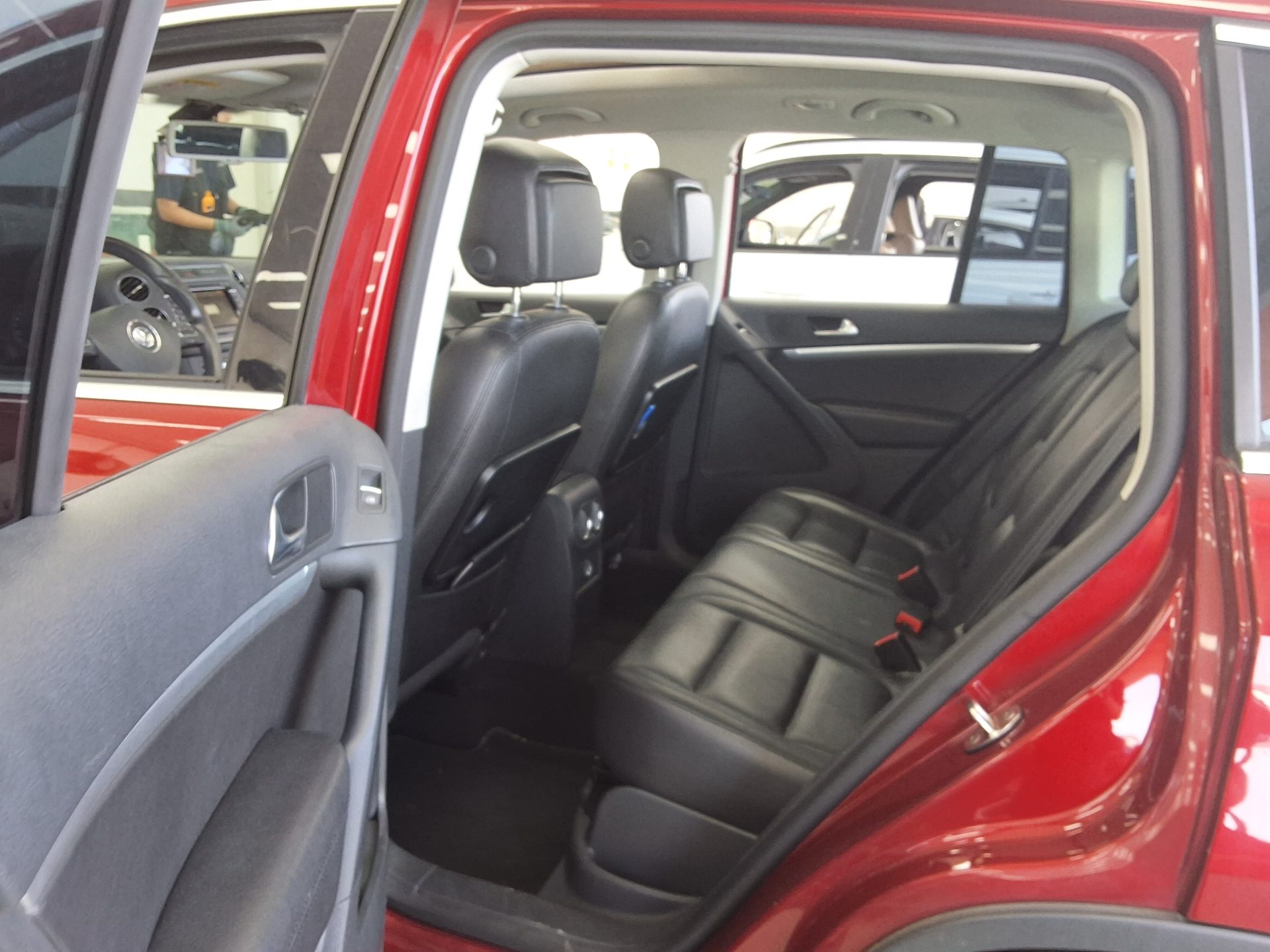VOLKSWAGEN 티구안 - 11