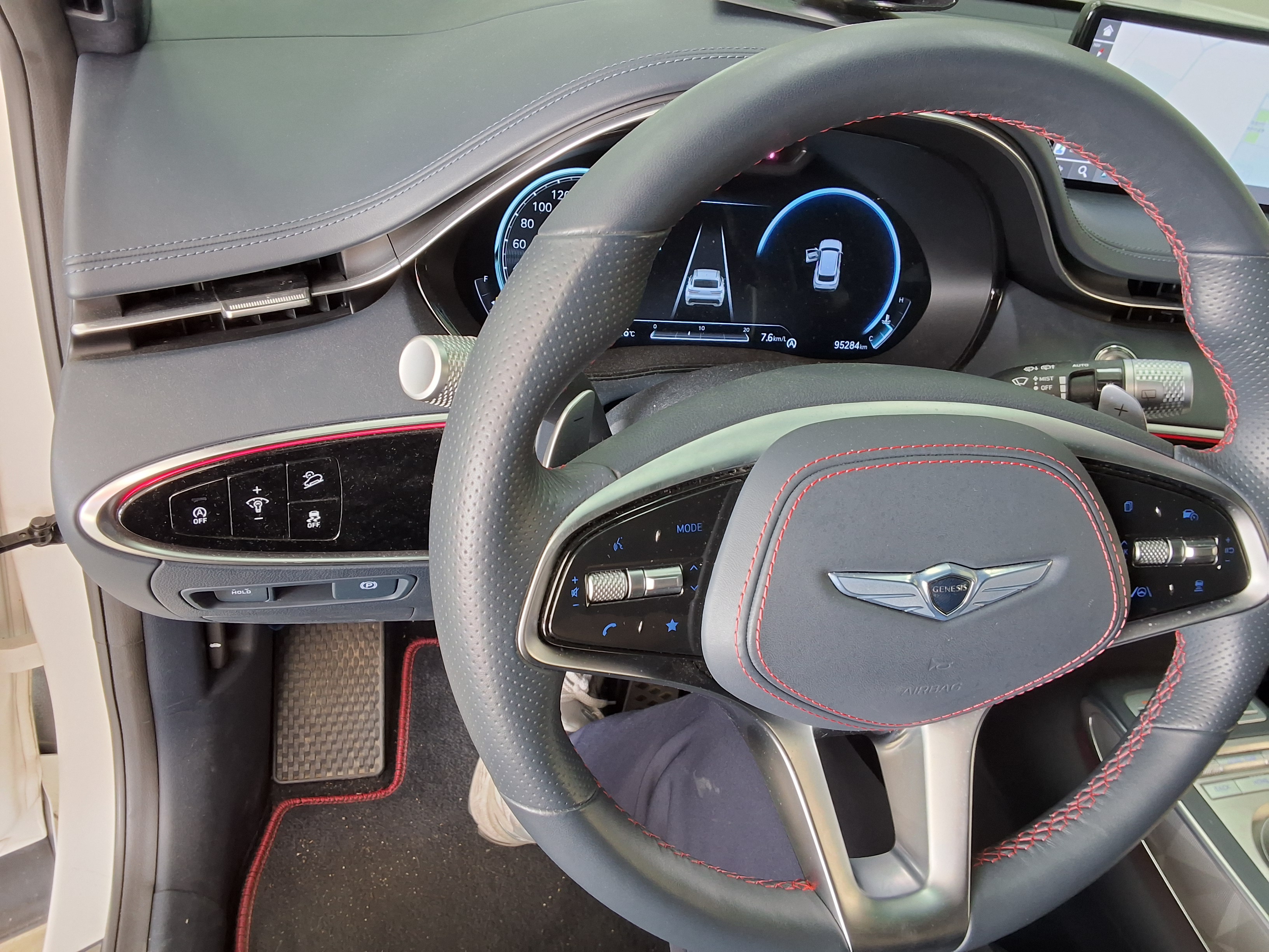 جينيسيس GV70 2021 - صورة 16