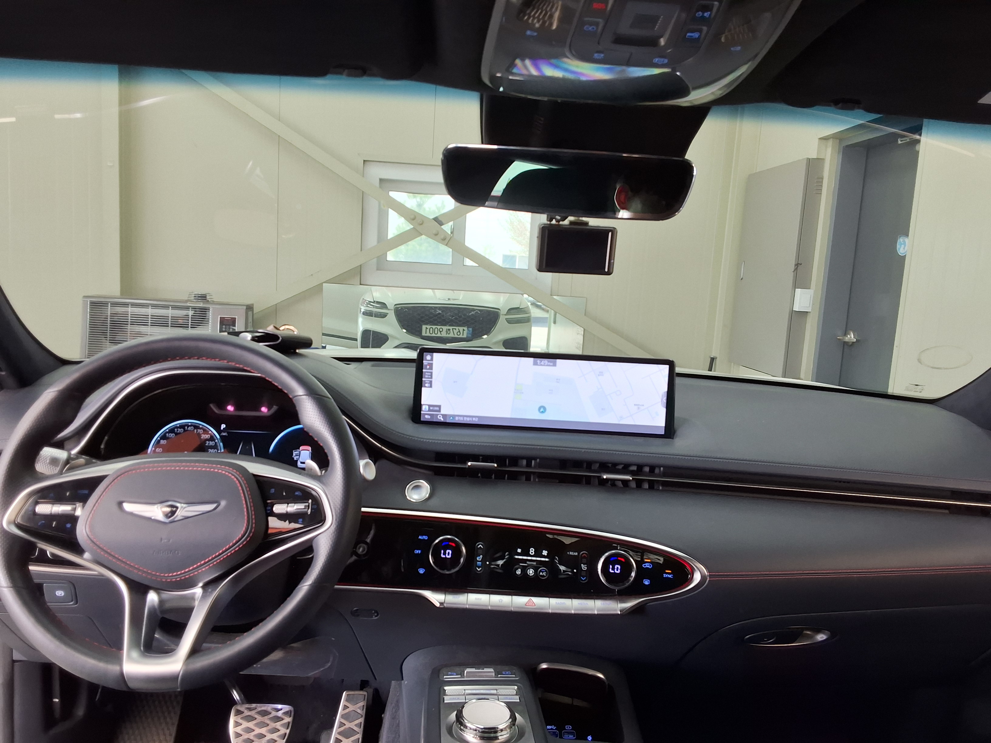 جينيسيس GV70 2021 - صورة 18