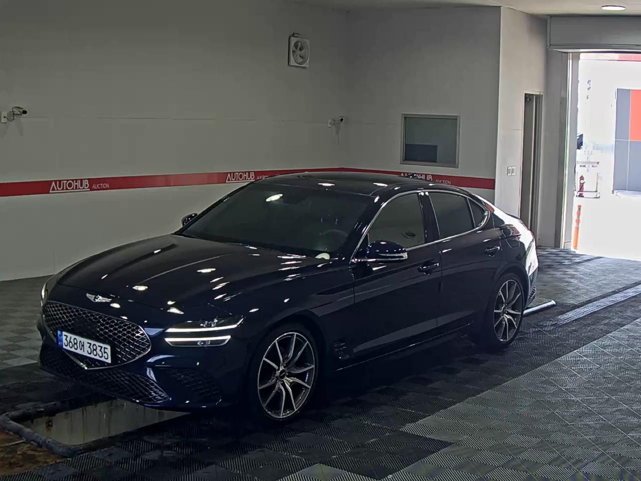 Hyundai Genesis