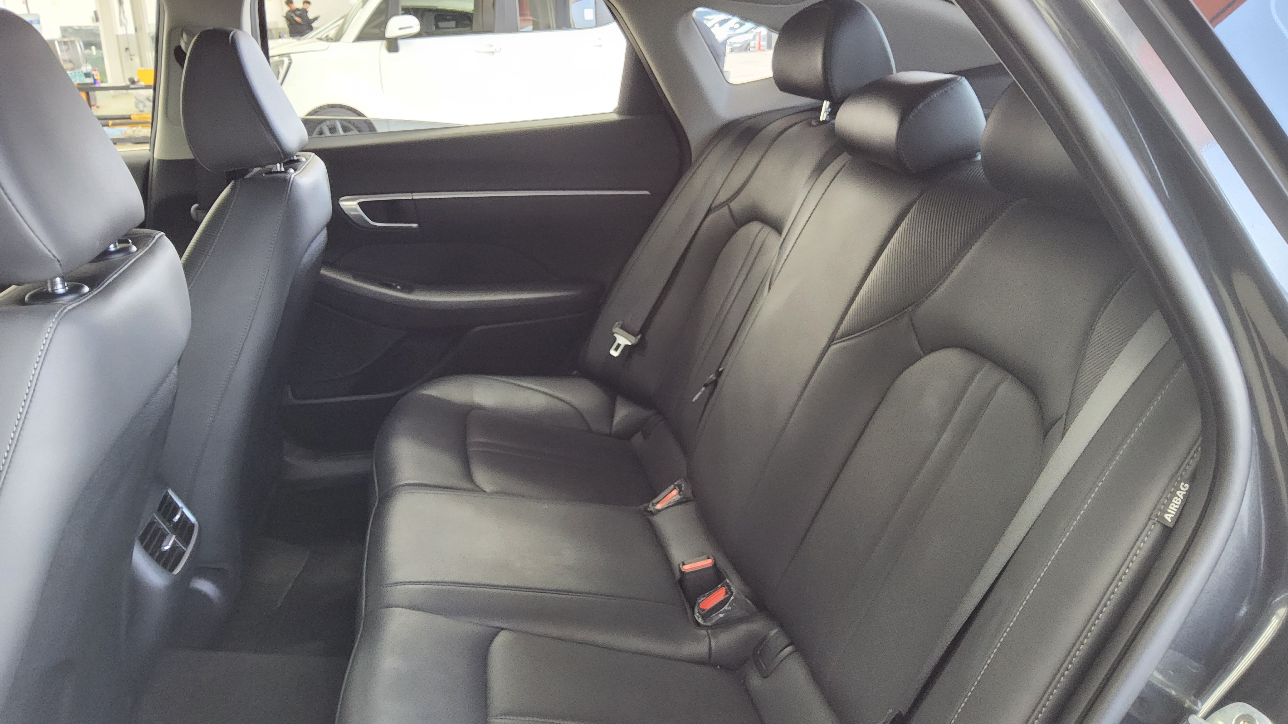 Hyundai Sonata 2020 - Image 11