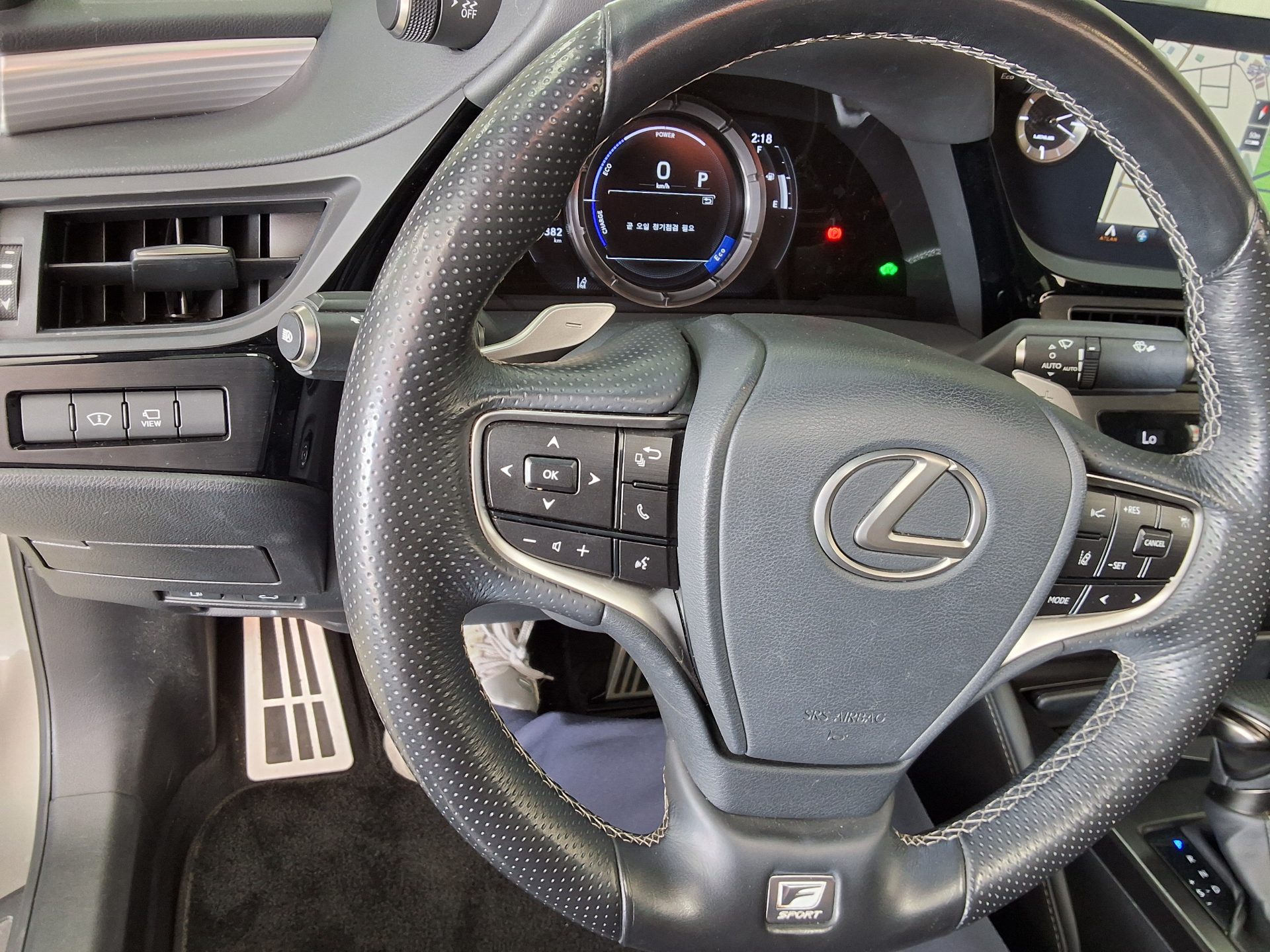 LEXUS ES - 16