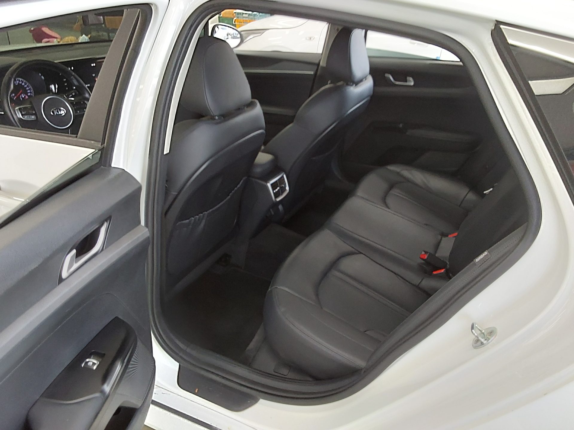 Kia K5 2021 - Image 11