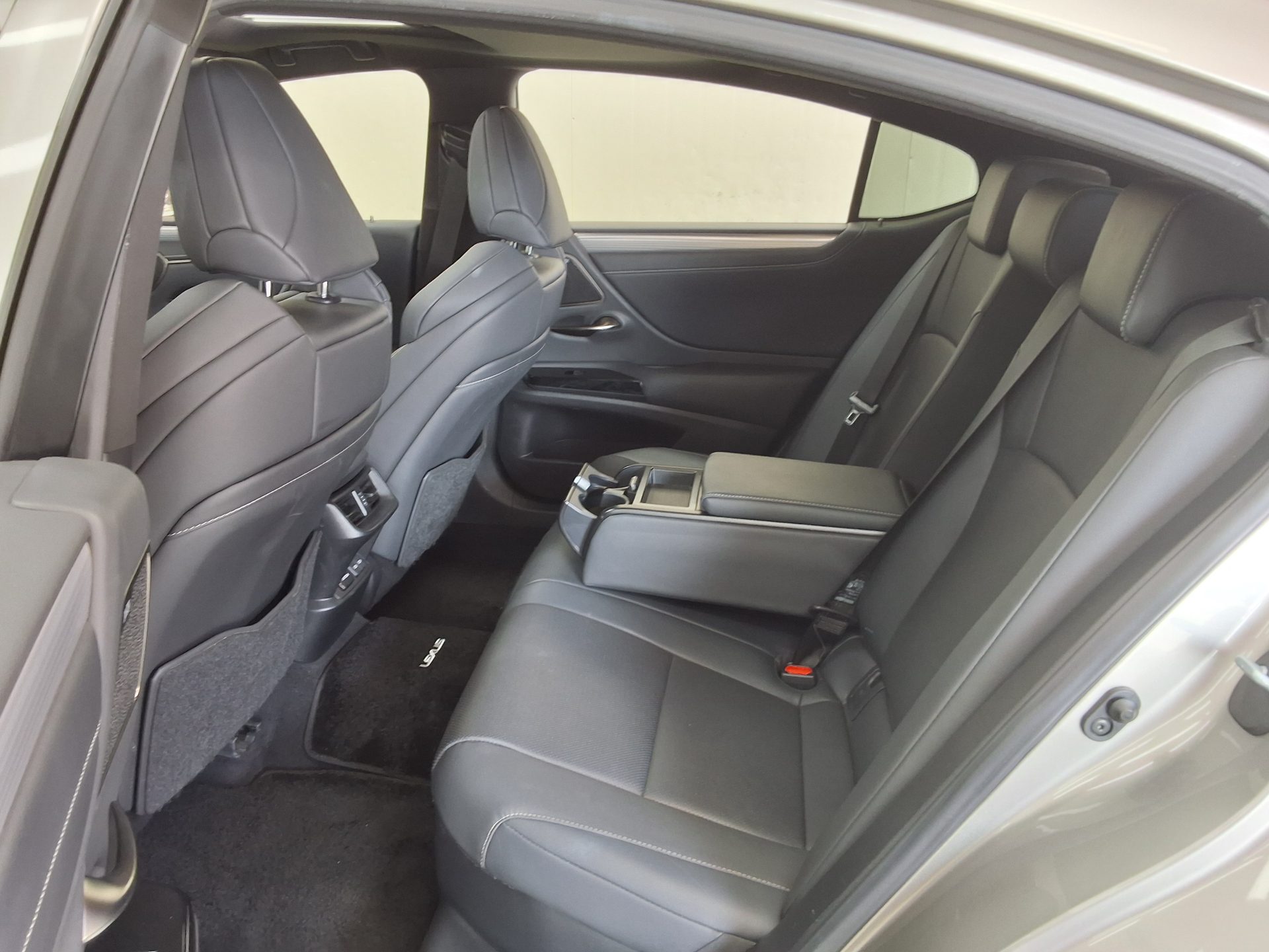 LEXUS ES - 11