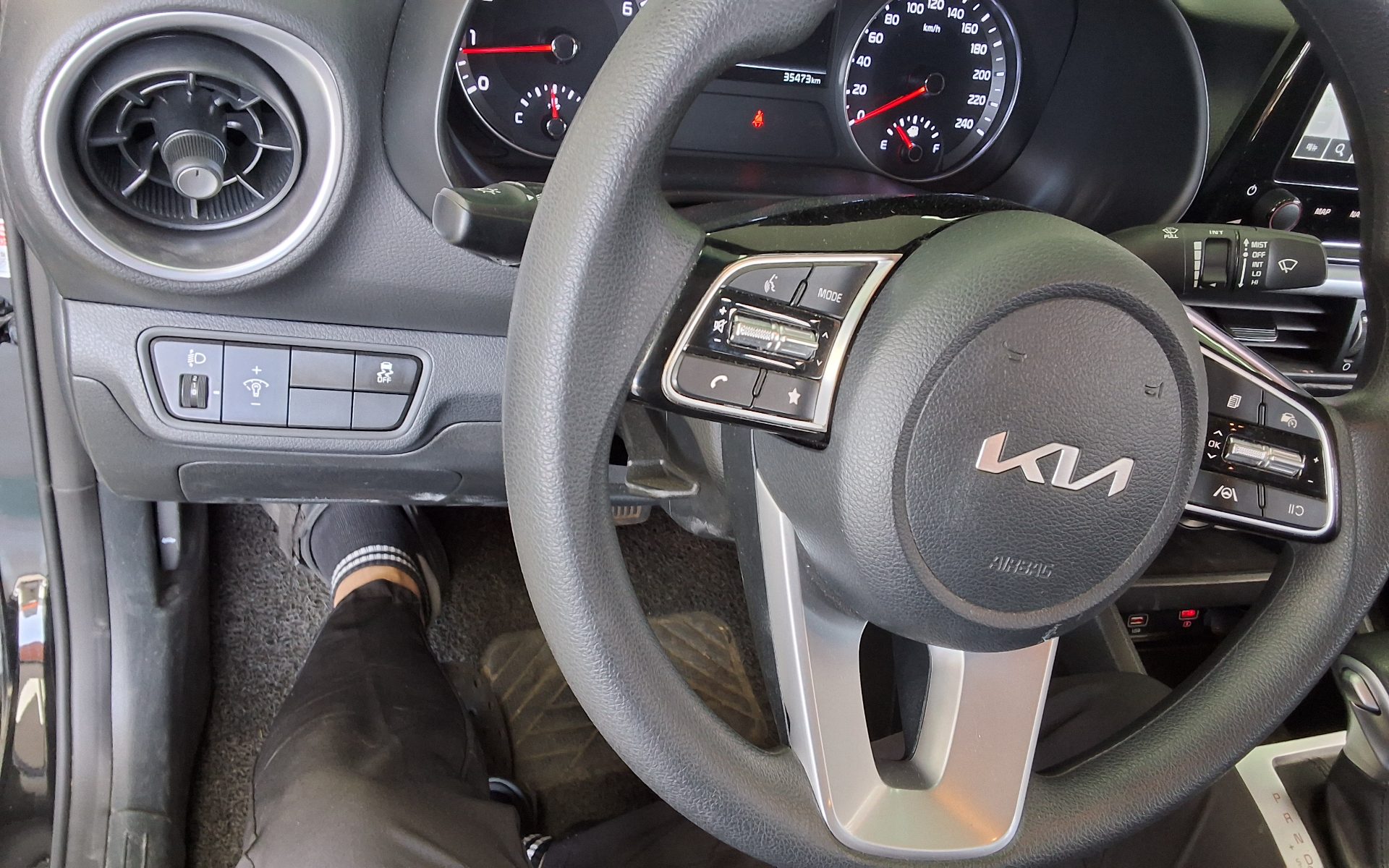Kia K3 2022 - Image 16