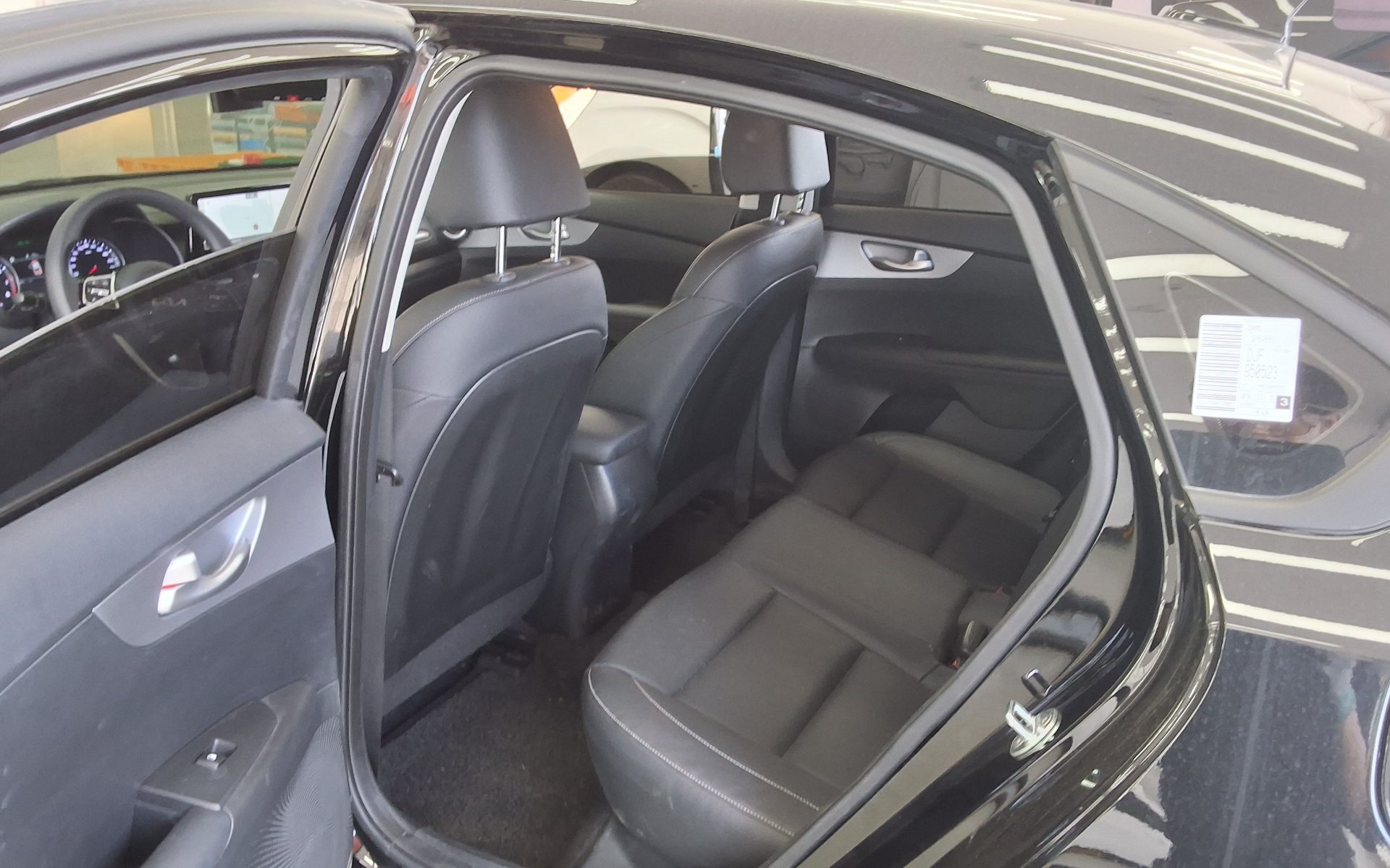 Kia K3 2022 - Image 11