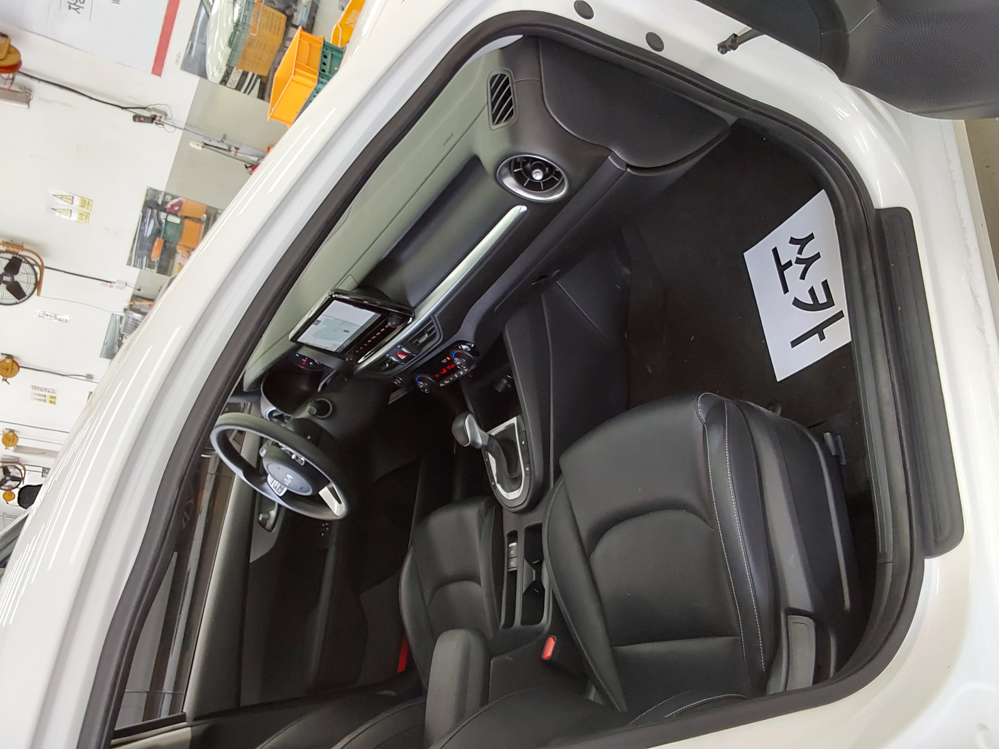 Kia K3 2022 - Image 13