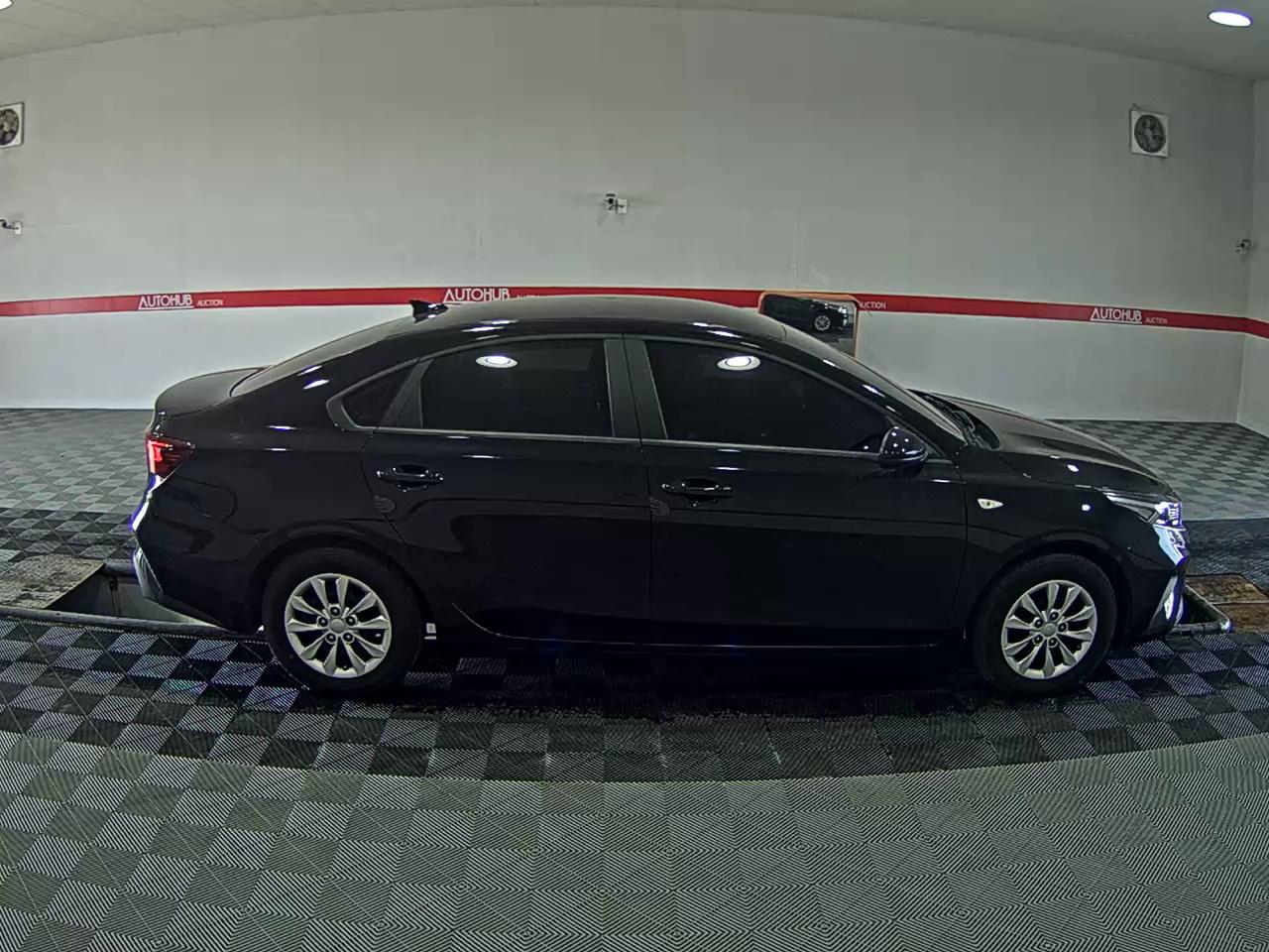 Kia K3 2022 - Image 3