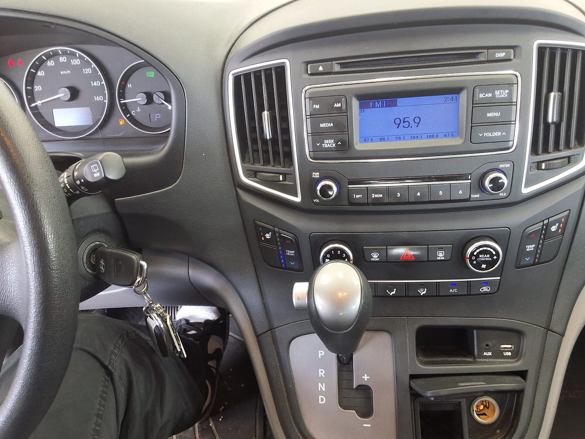 Hyundai Grand Starex 2019 - Image 21