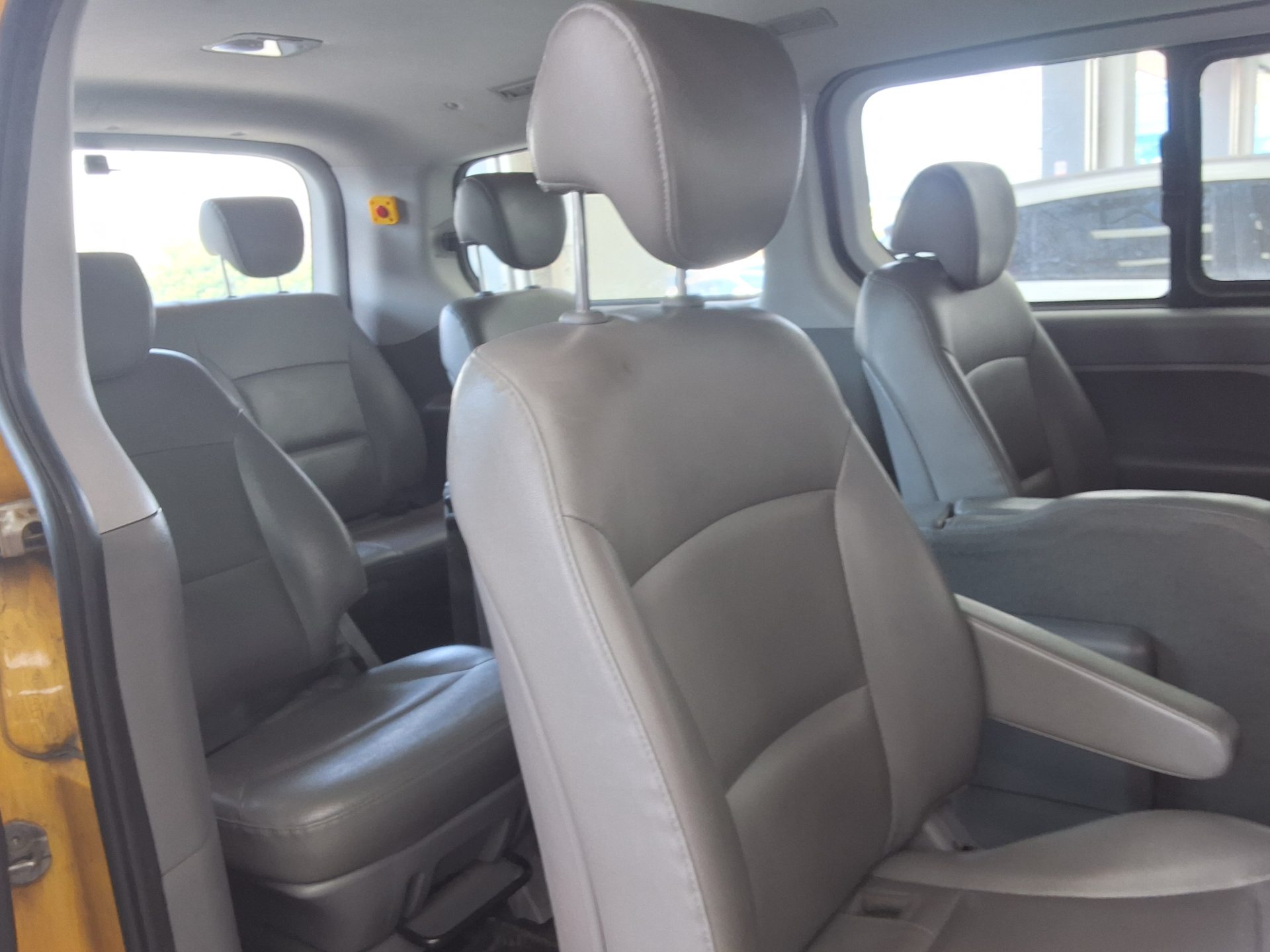 Hyundai Grand Starex 2019 - Image 12