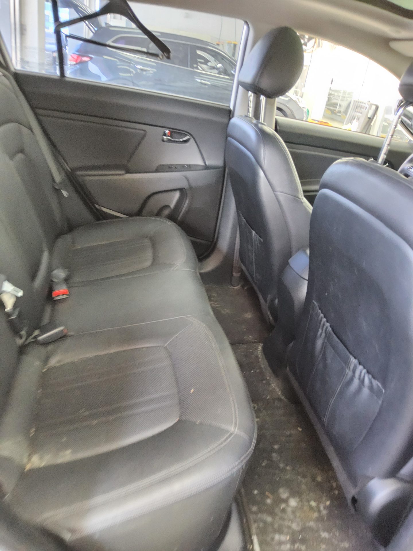 Kia Sportage 2012 - Image 12