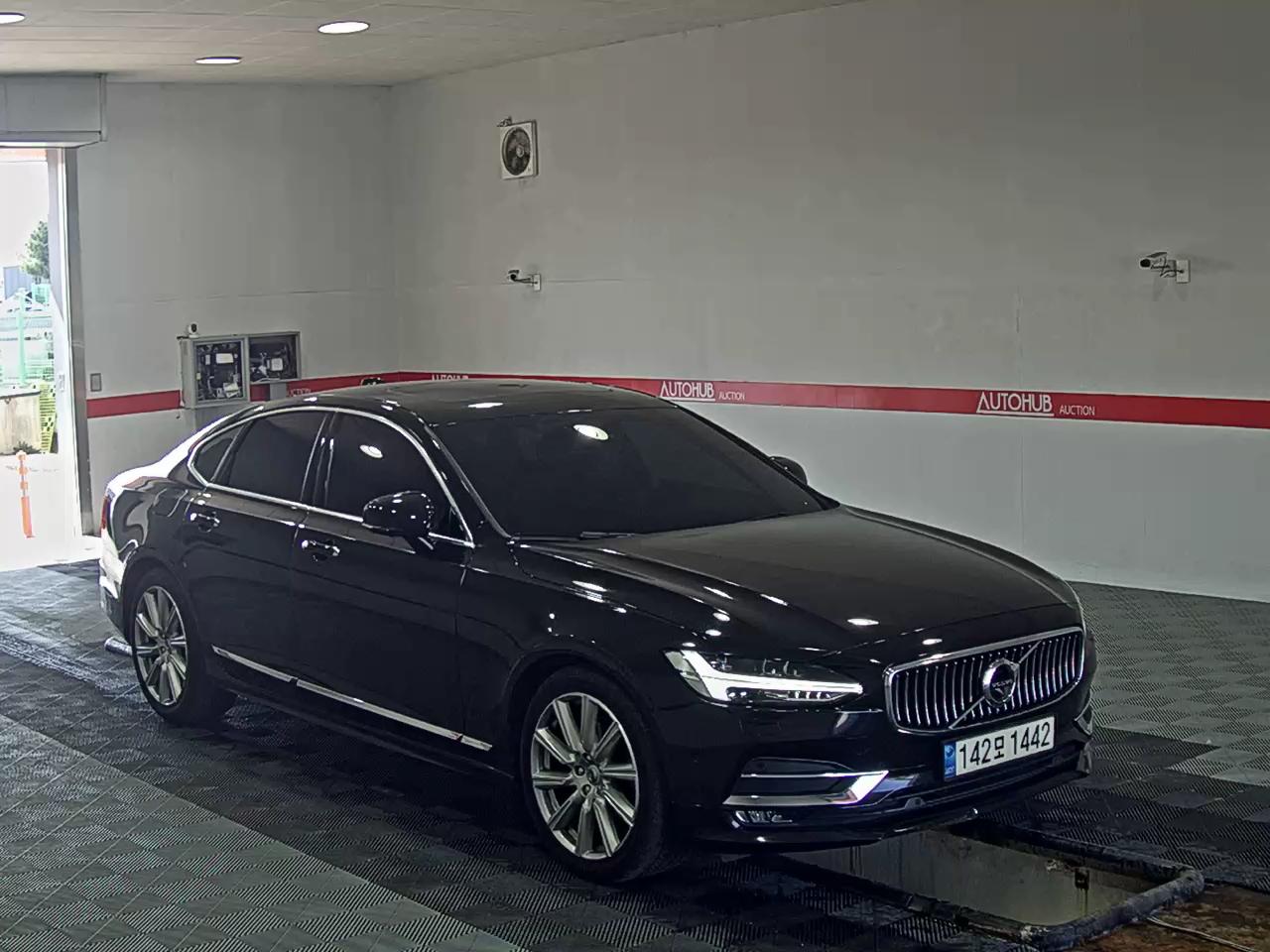 Volvo Volvo 2019 - Image 2