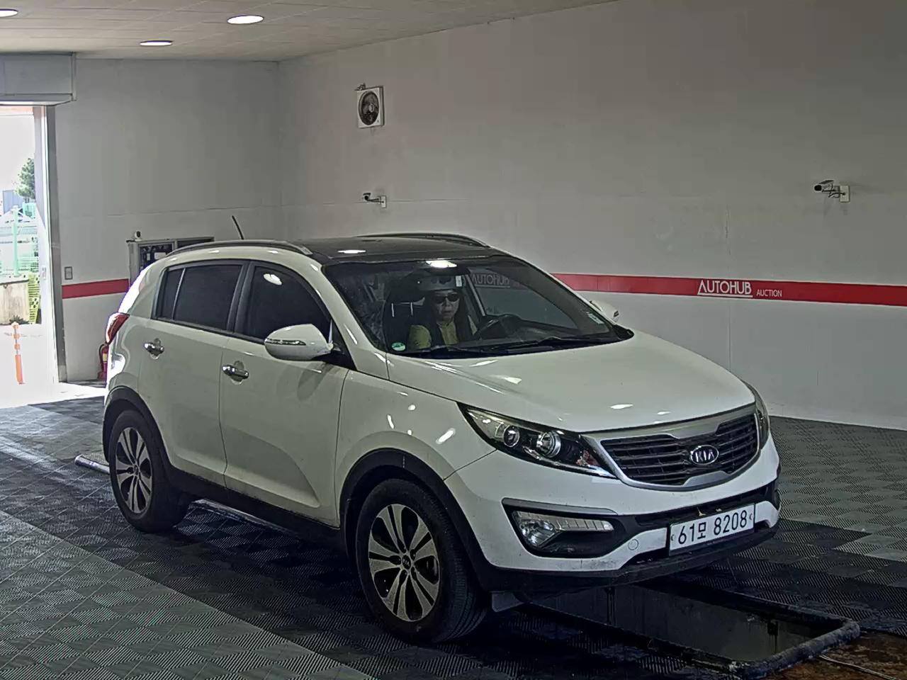 Kia Sportage 2012 - Image 2