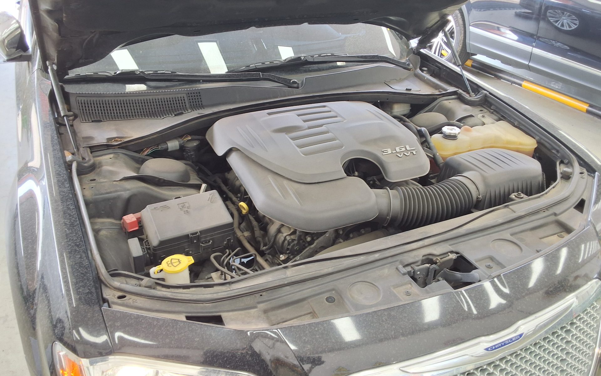 CHRYSLER 300C - 20