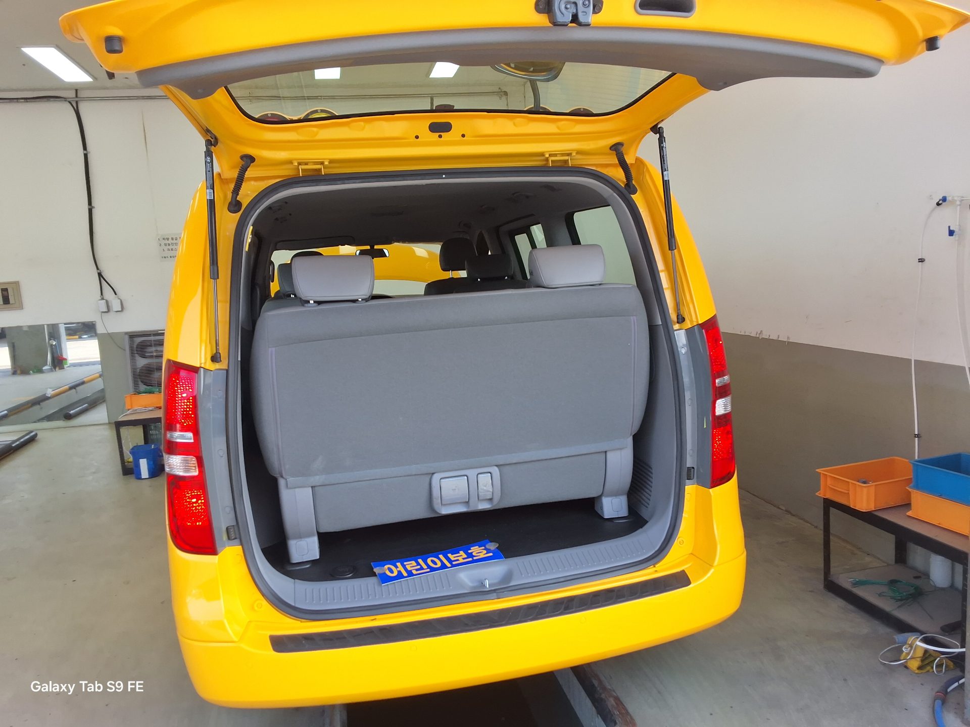 Hyundai Grand Starex 2017 - Image 14