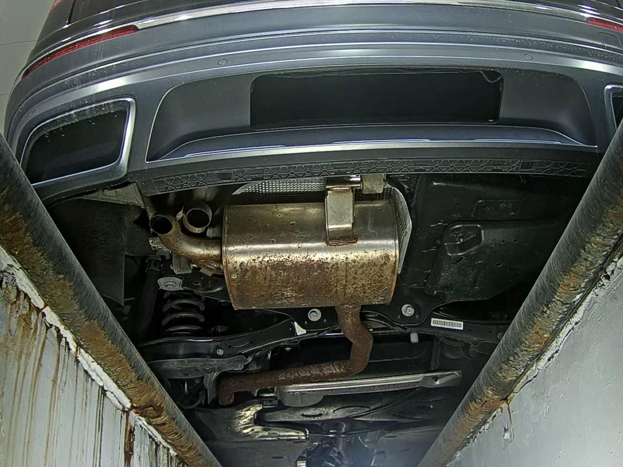 Volkswagen Tiguan - 7