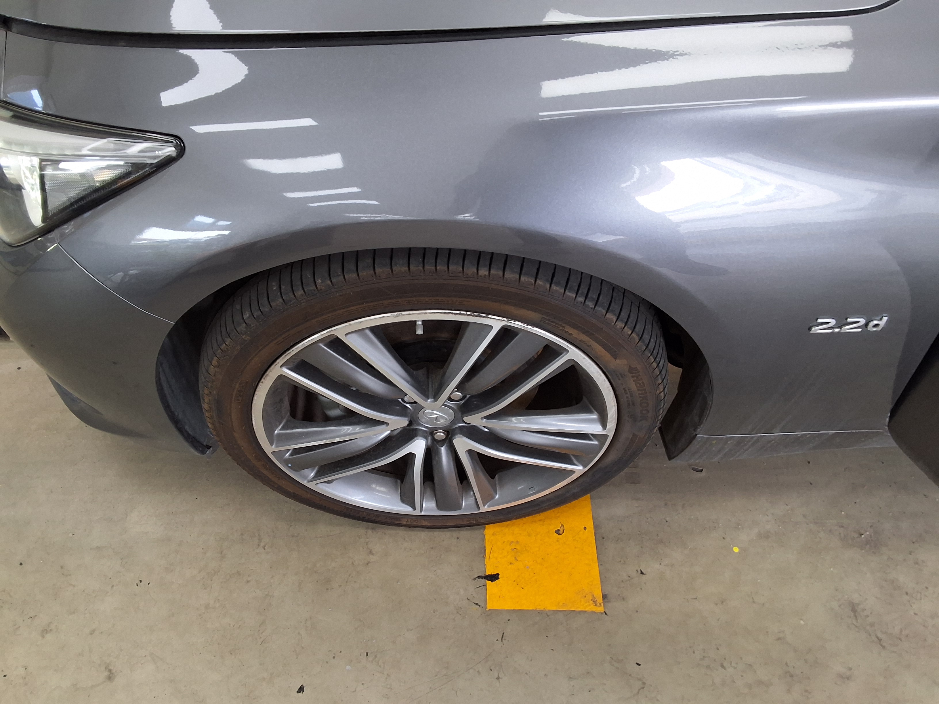 INFINITI Q50 - 21