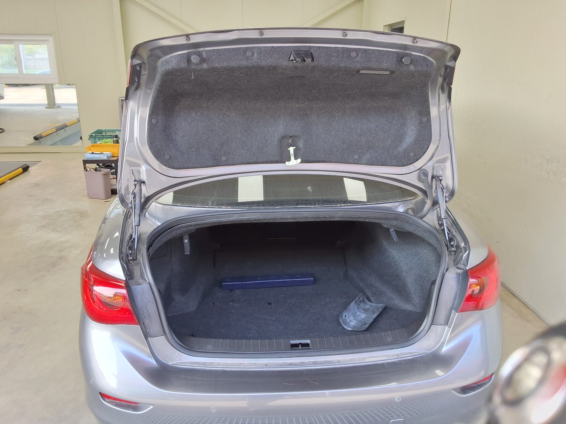 INFINITI Q50 - 14