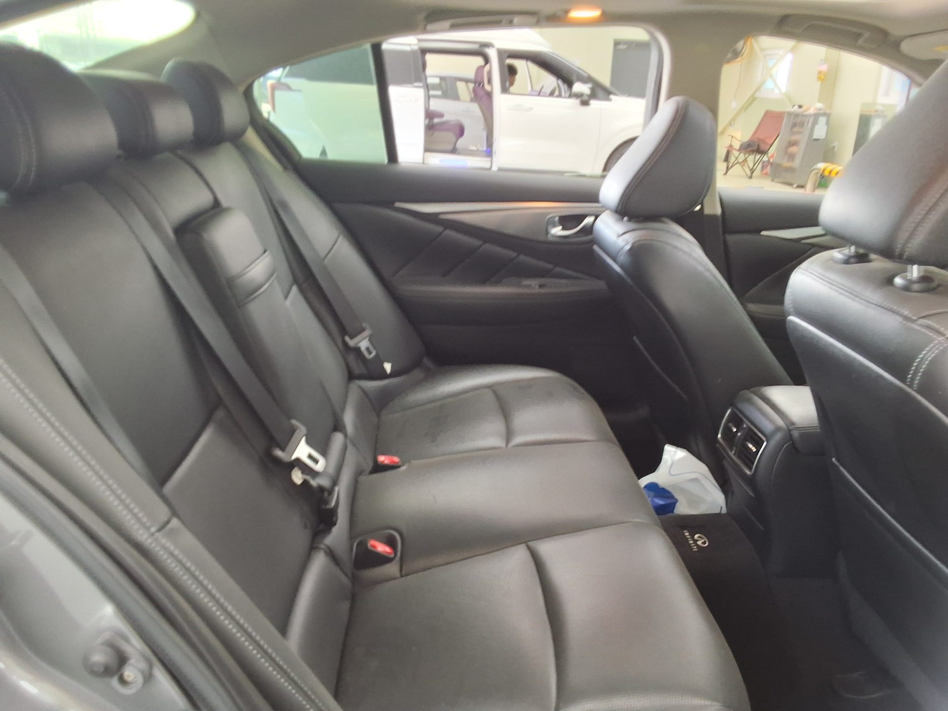 INFINITI Q50 - 12