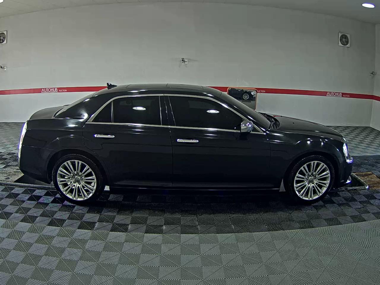 CHRYSLER 300C - 3
