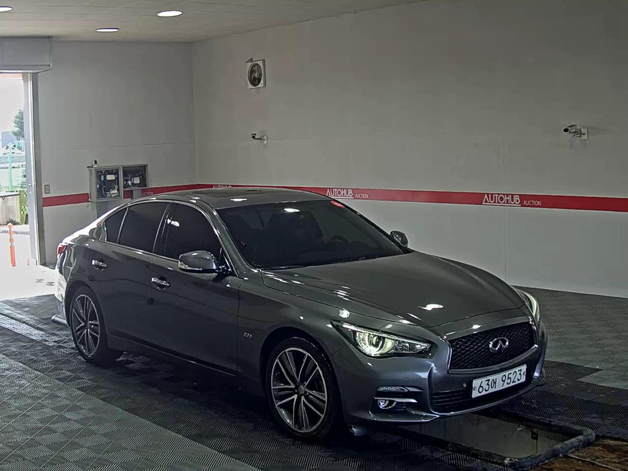 INFINITI Q50 - 2