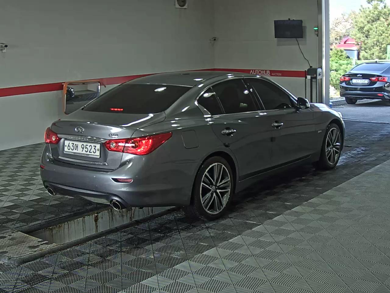 INFINITI Q50 - 4
