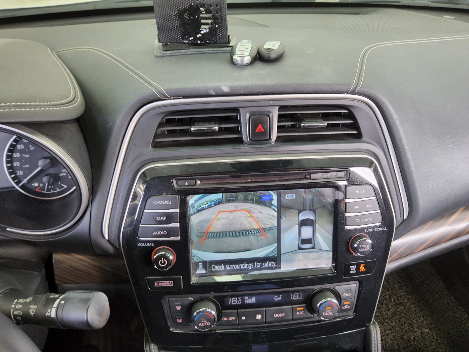 Nissan Maxima 2017 - Image 17