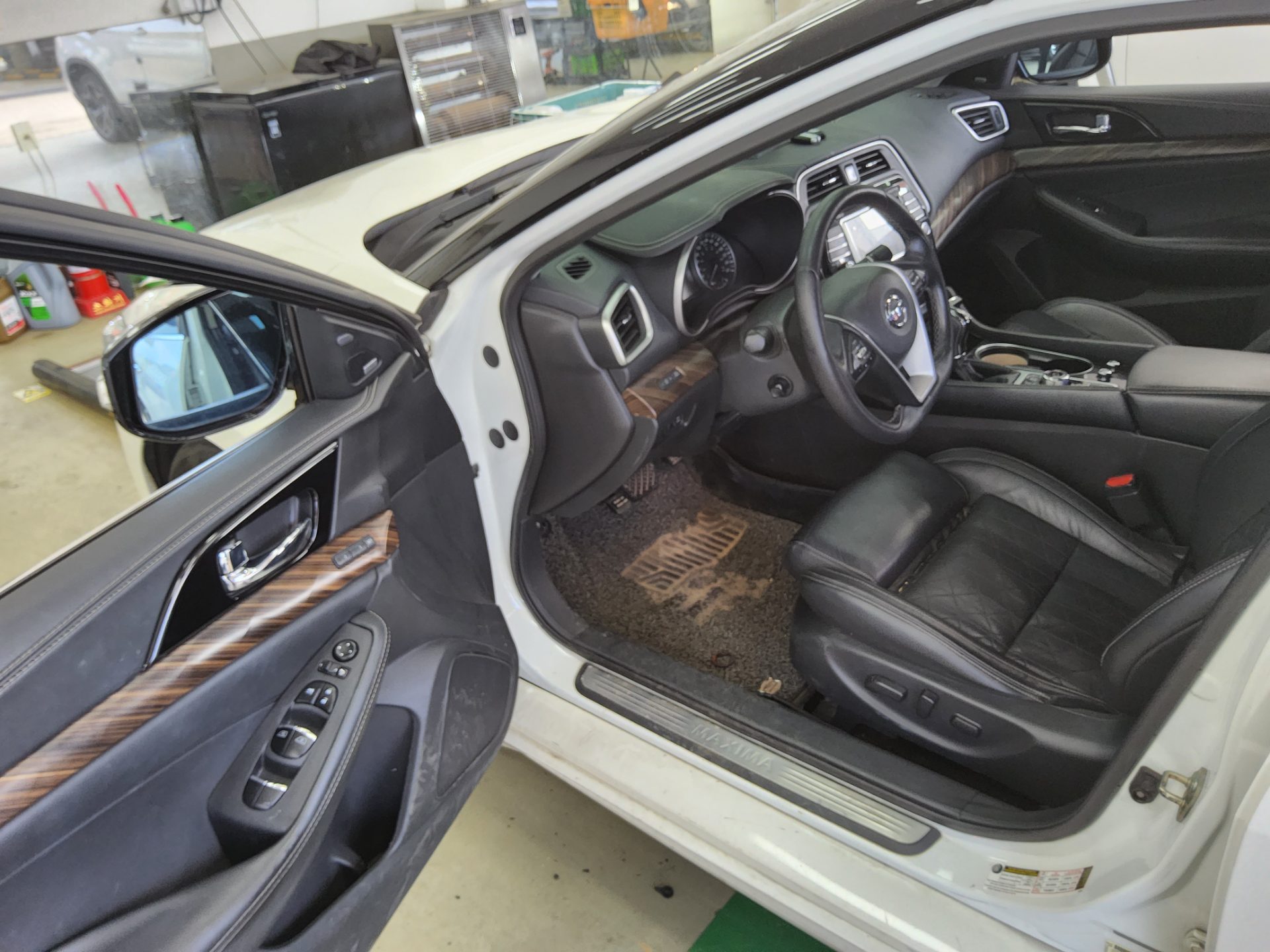 Nissan Maxima 2017 - Image 9