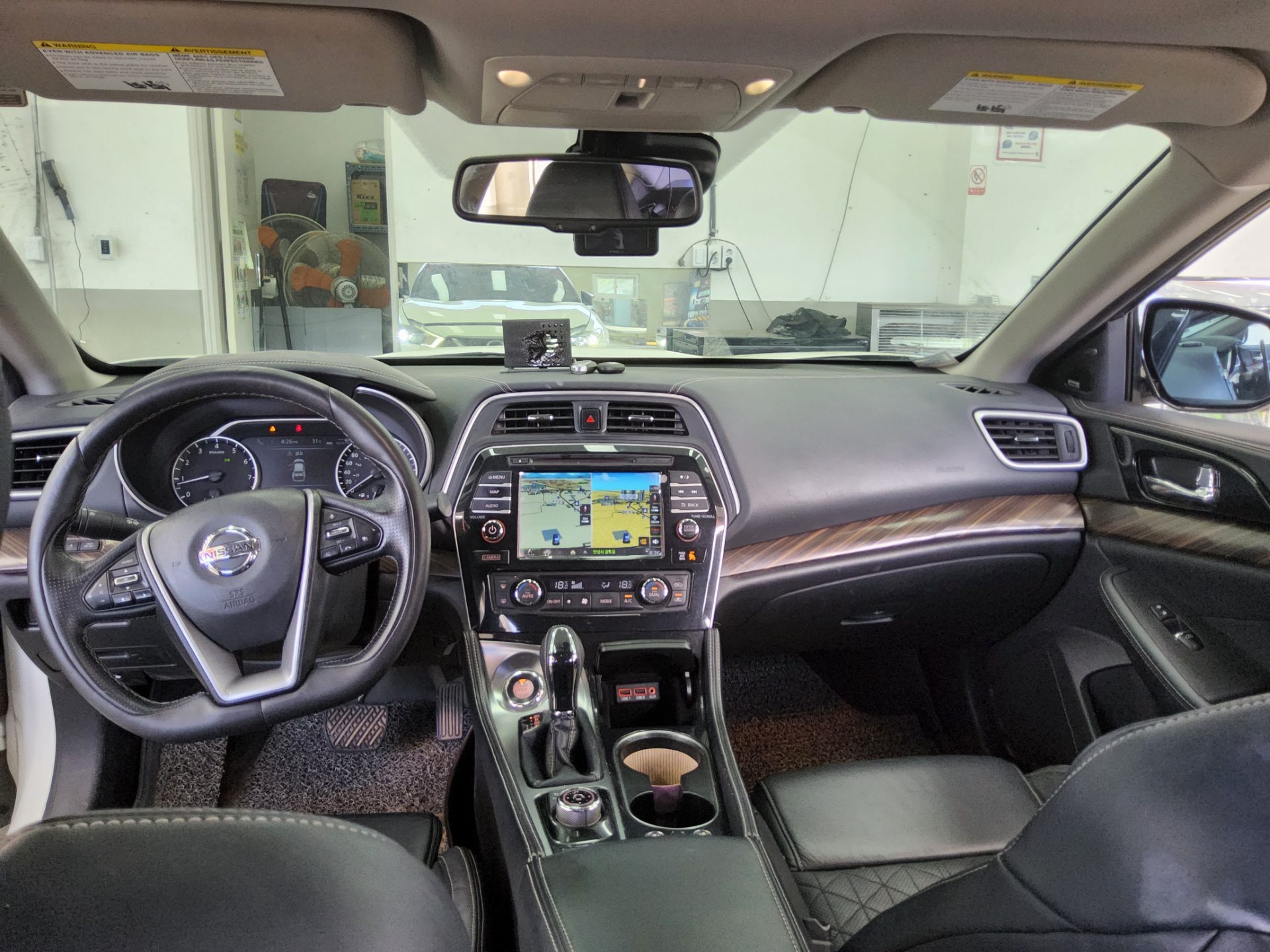 Nissan Maxima 2017 - Image 10
