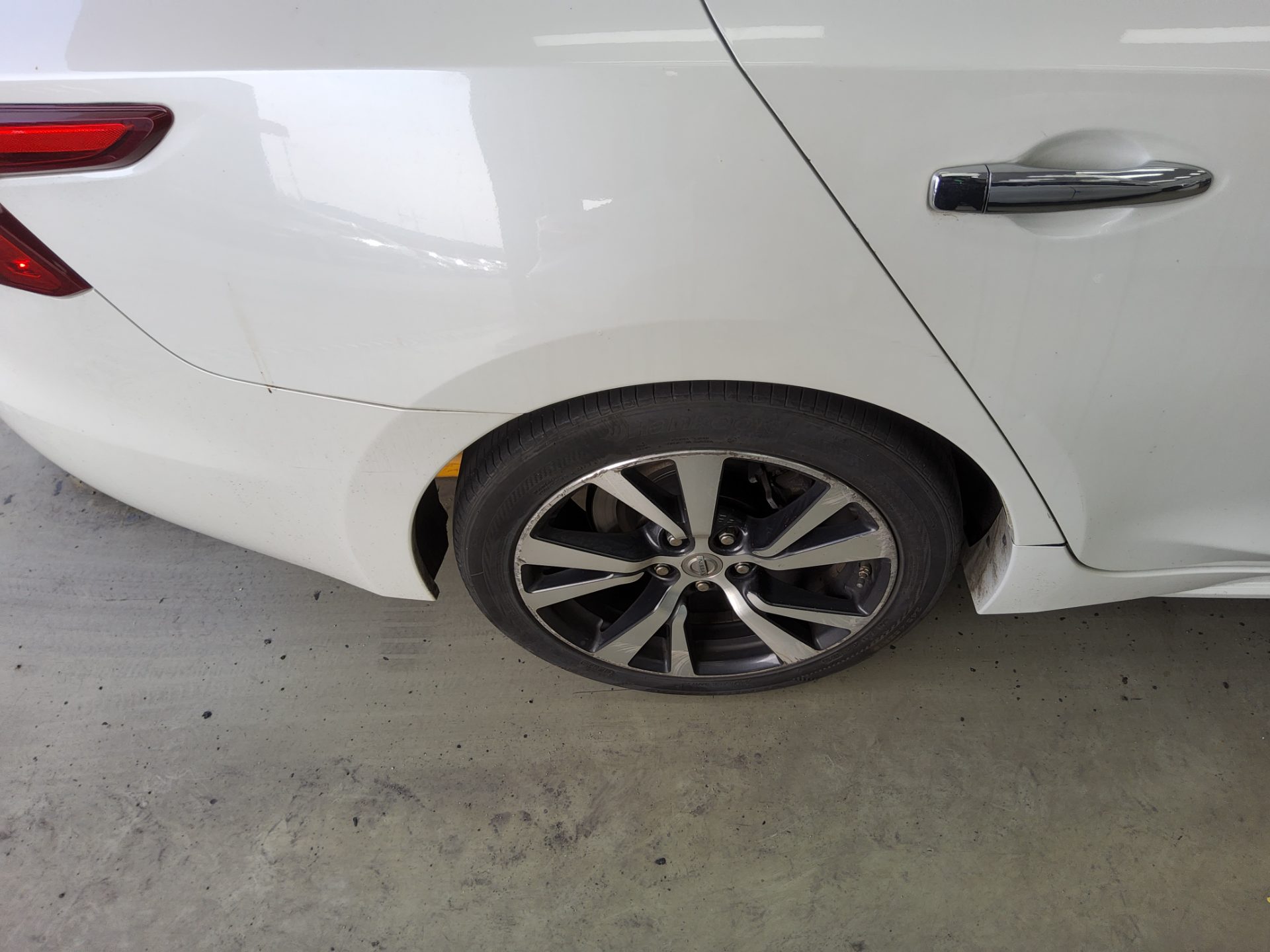 2017 - nissan maxima