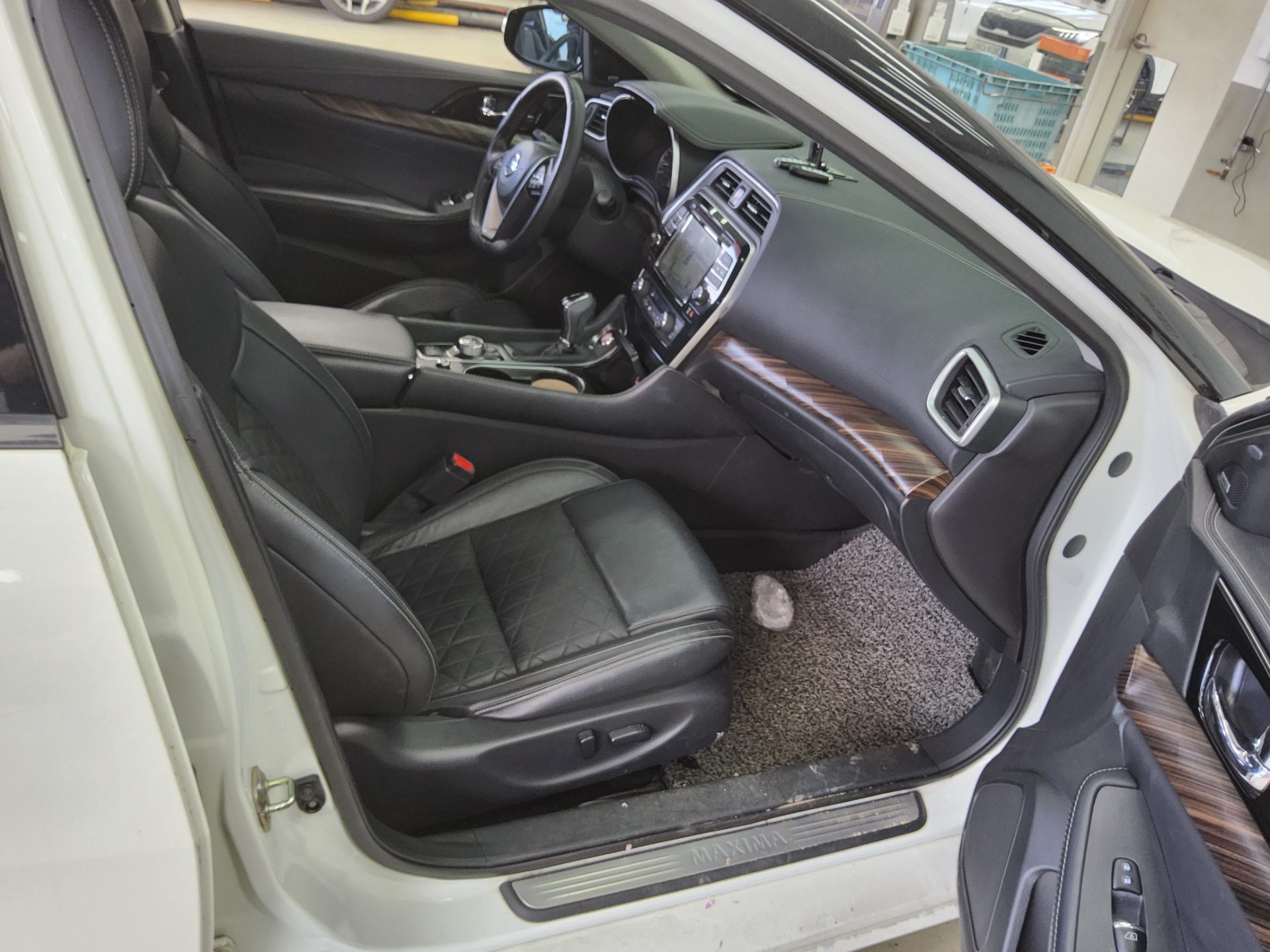 Nissan Maxima 2017 - Image 13