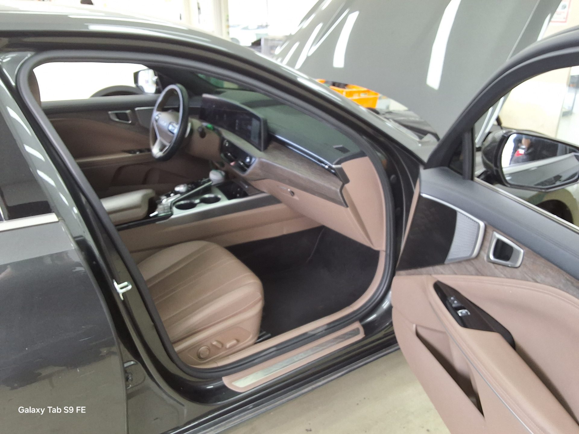Kia K8 2023 - Image 13