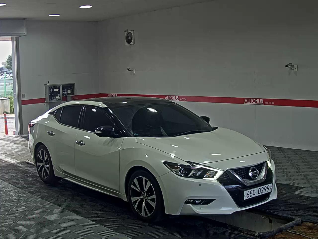 Nissan Maxima 2017 - Image 2