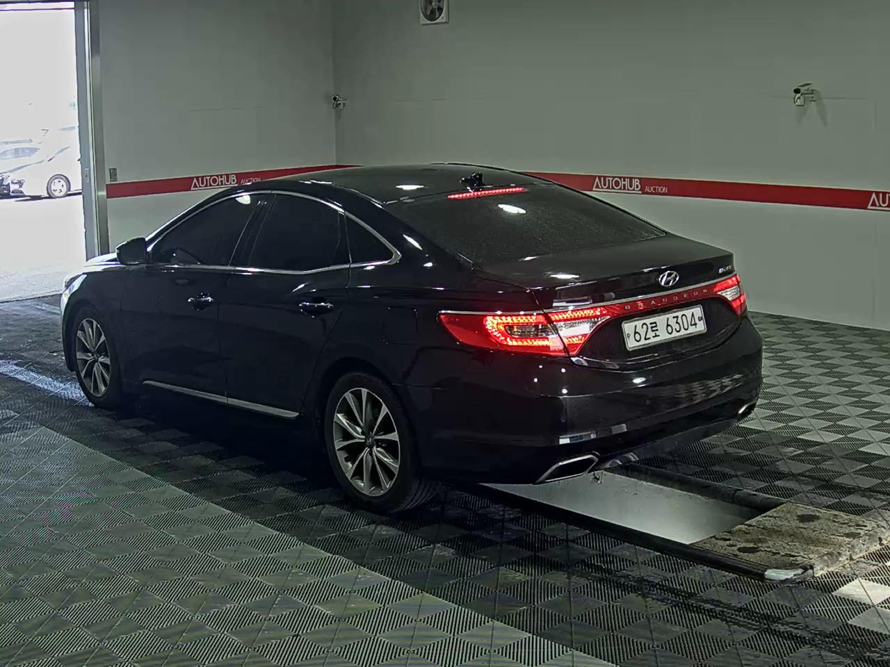 Hyundai Grandeur 2015 - Image 5