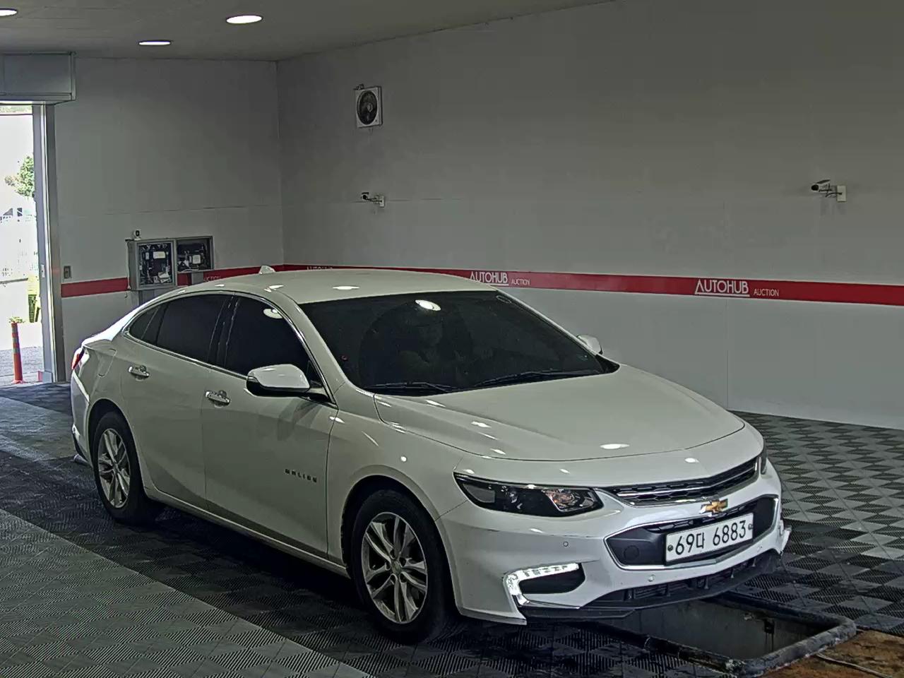 Chevrolet Malibu 2018 - Image 2