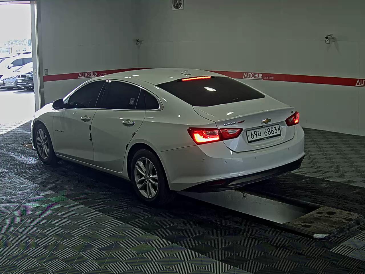 Chevrolet Malibu 2018 - Image 5