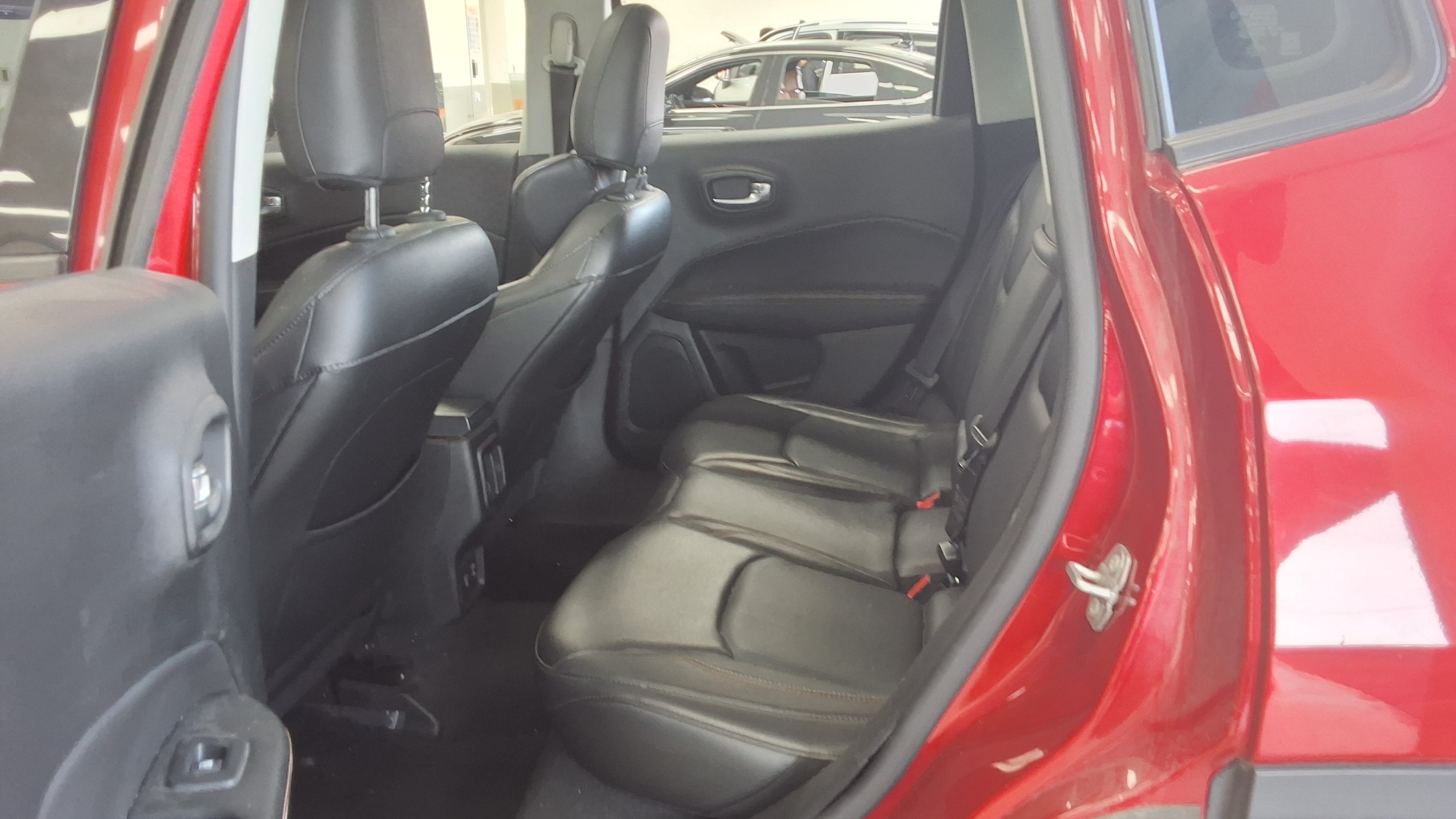 Jeep Compass - 11